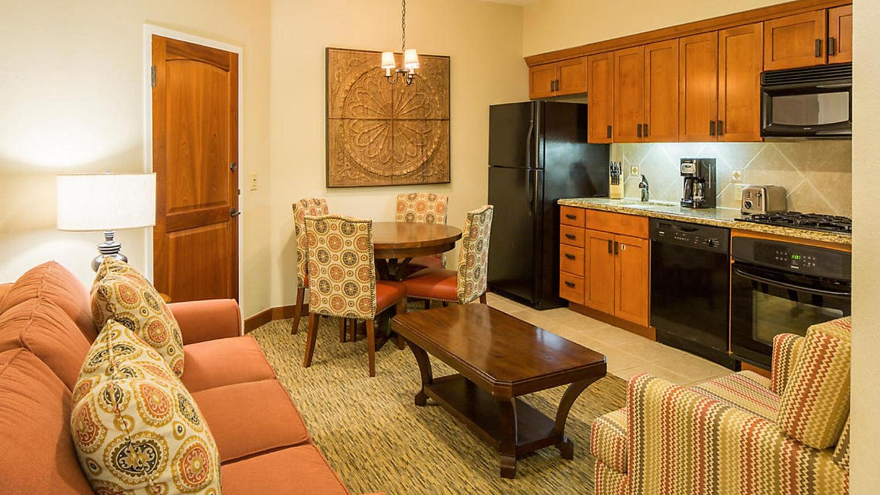 One-Bedroom Junior Suite