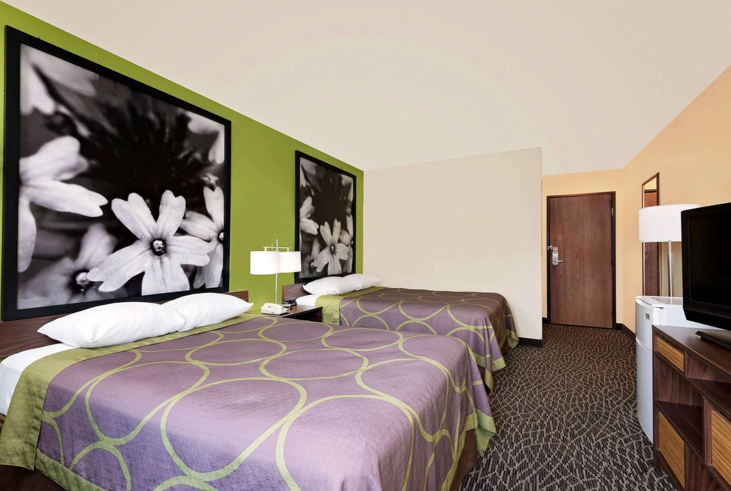 Double Room with Two Double Beds - Non-Smoking