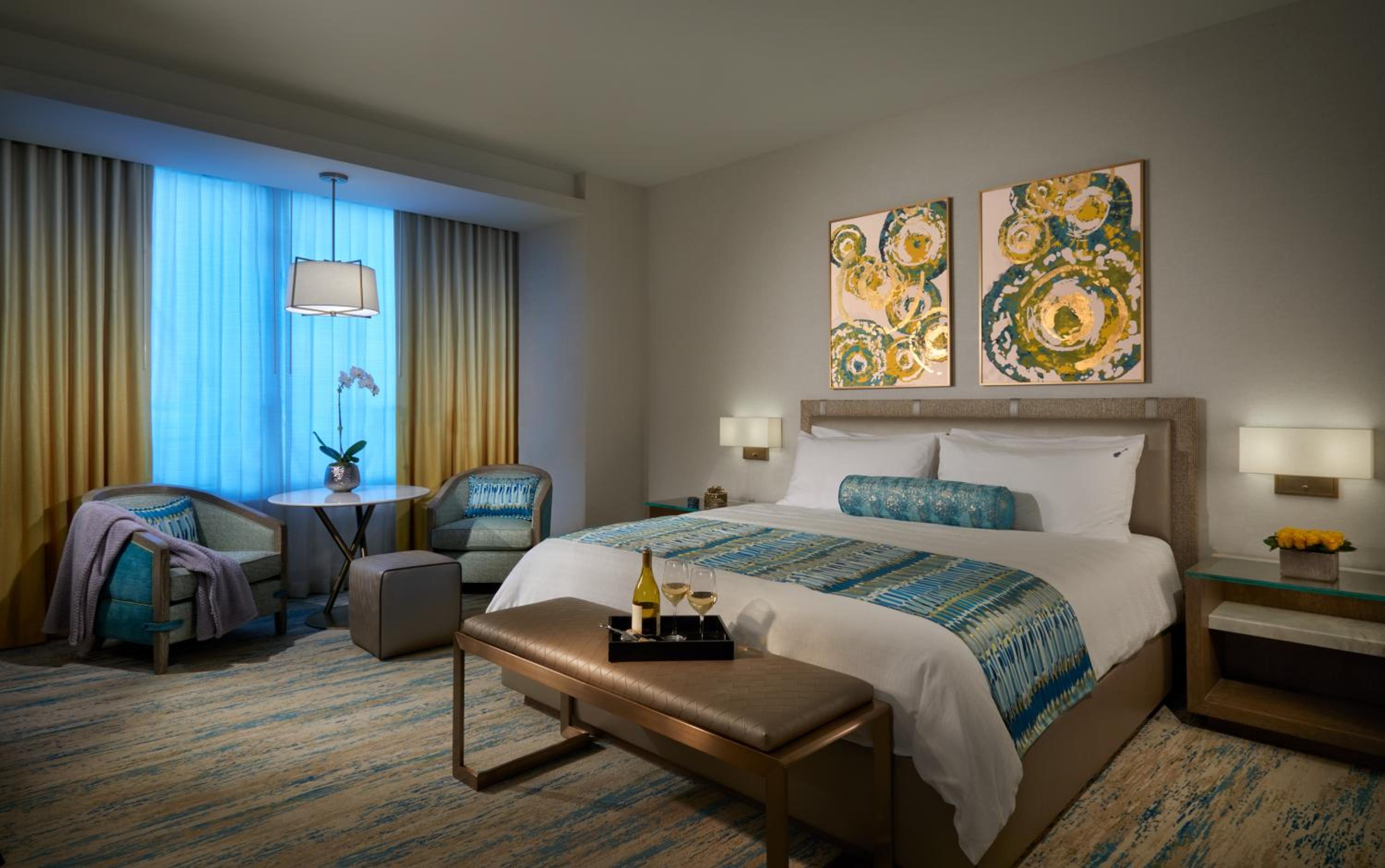 Deluxe King Room