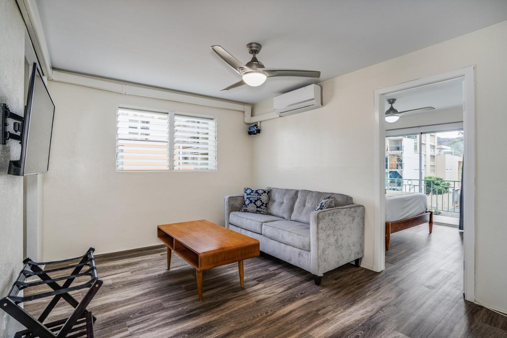 One-Bedroom Apartment