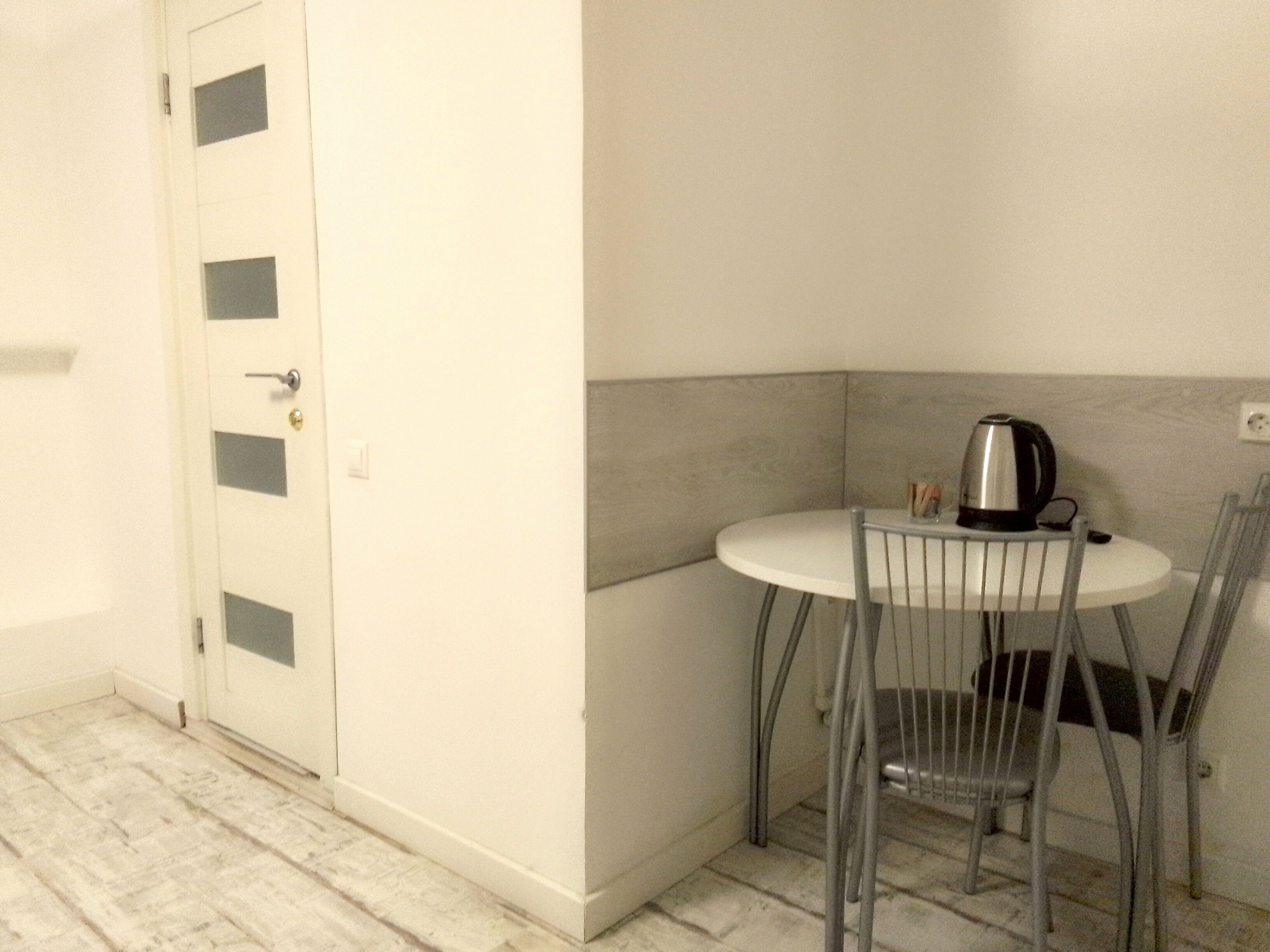 №8 студия эконом