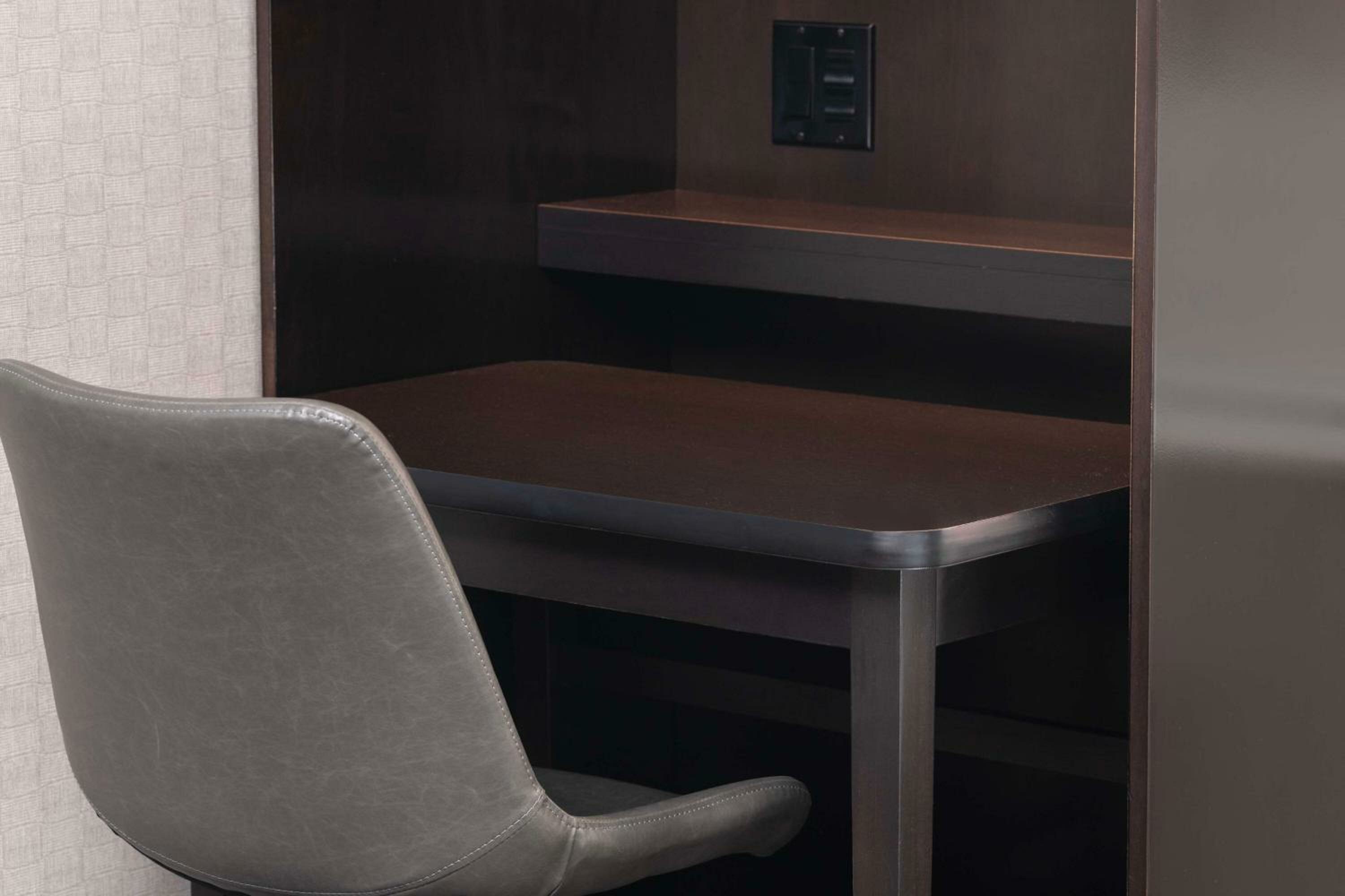 Queen Room with Two Queen Beds - Mobility and Hearing Access/Non-Smoking