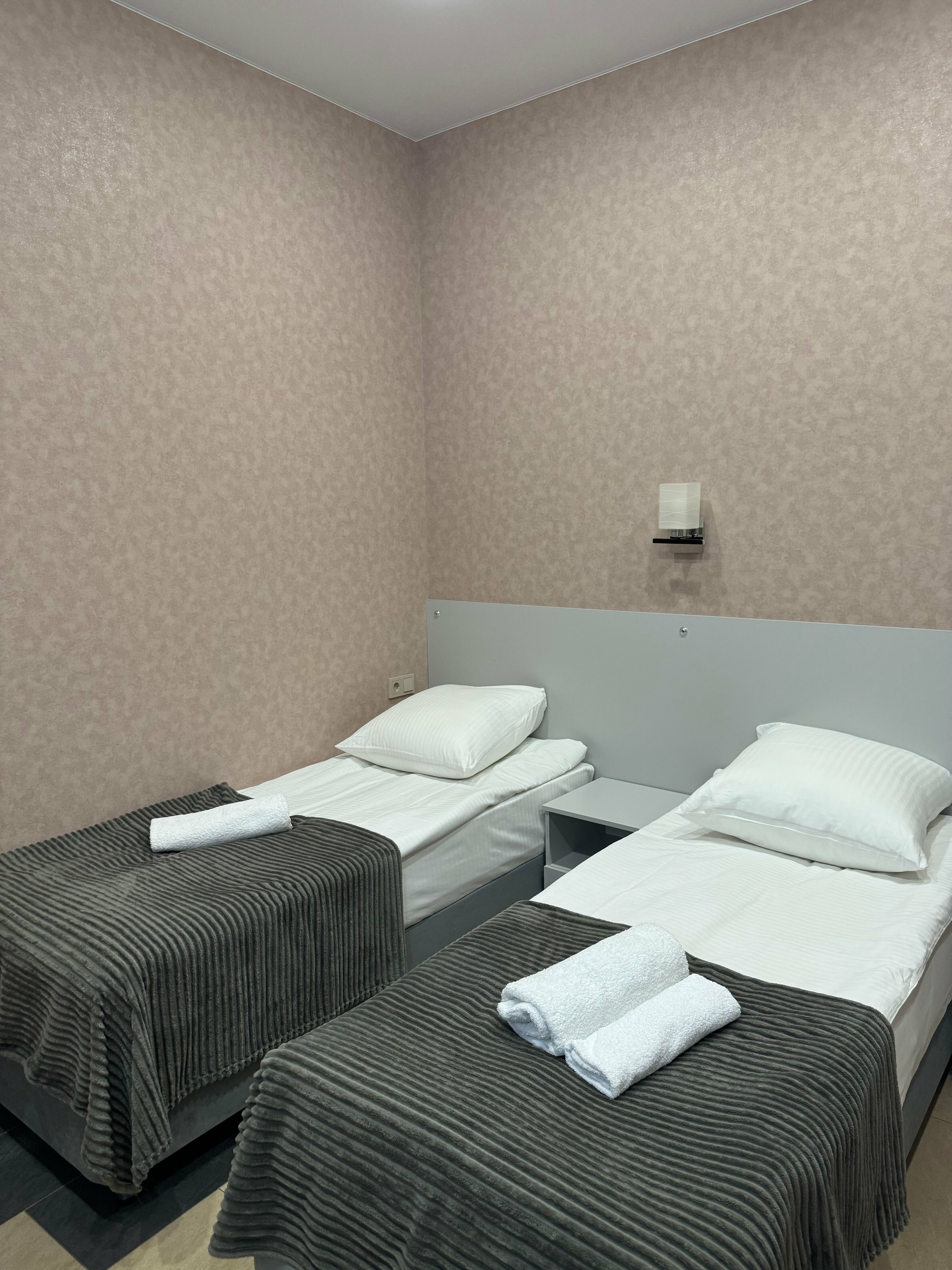 Улучшенный двухместный номер с 2 отдельными кроватями