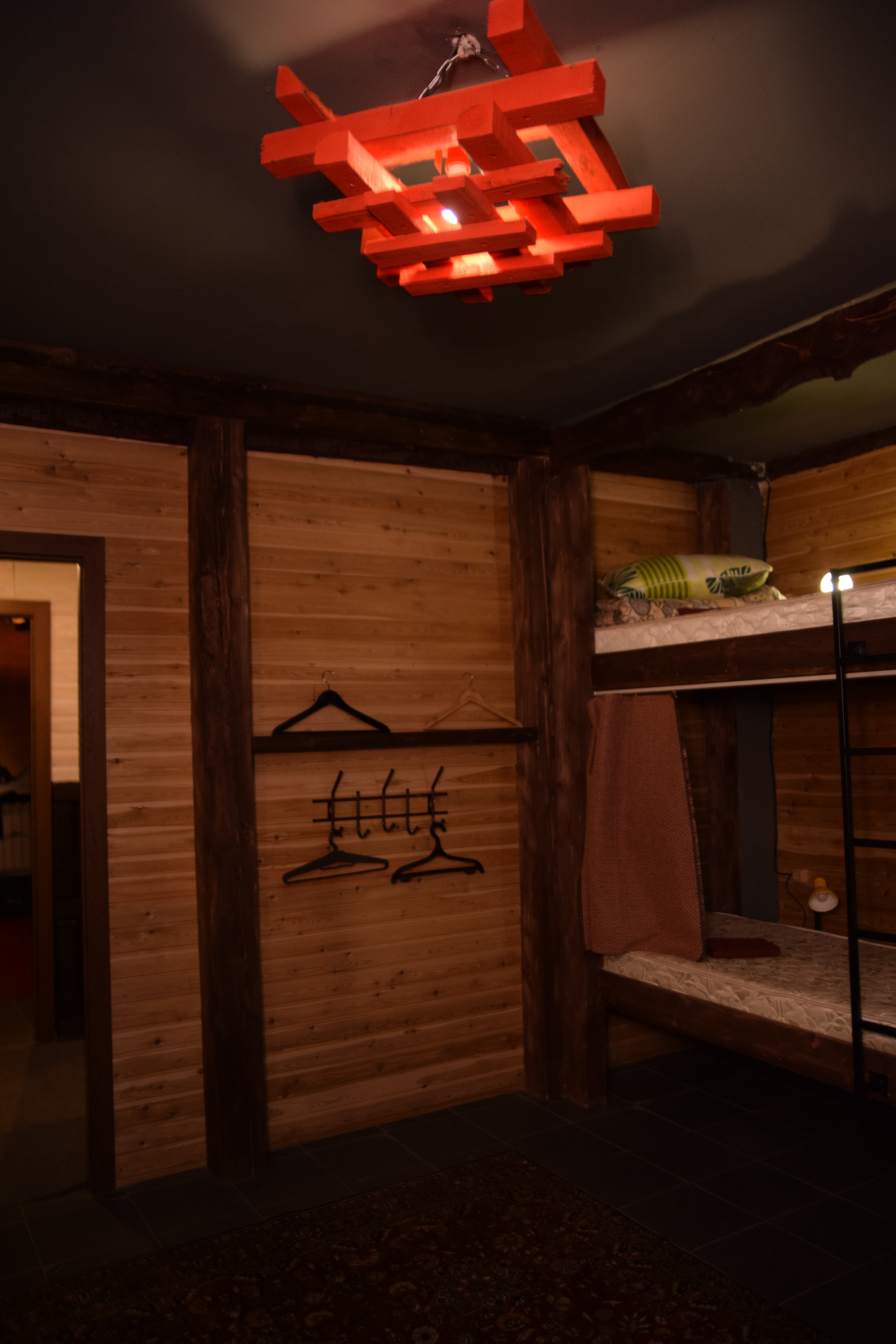 Кровать в общем 8-ми местном номере для мужчин и женщин №2