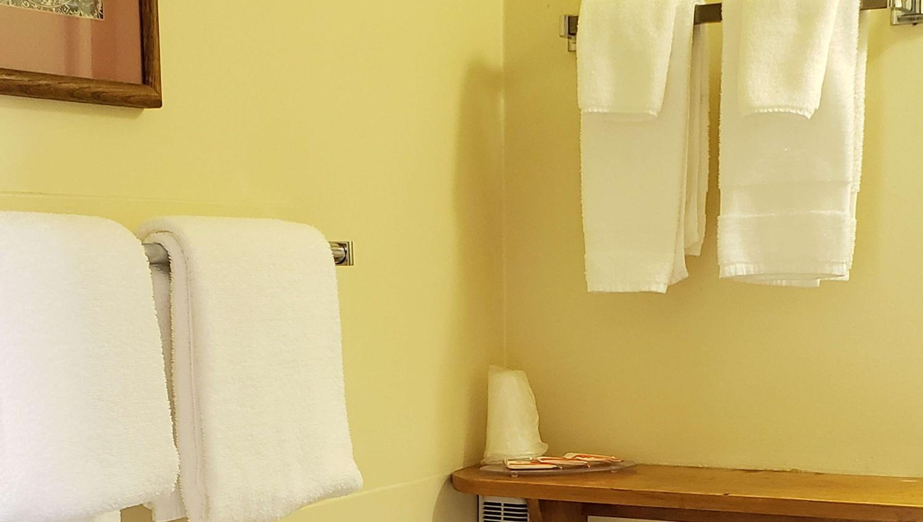 Quadruple Room with Private Bathroom