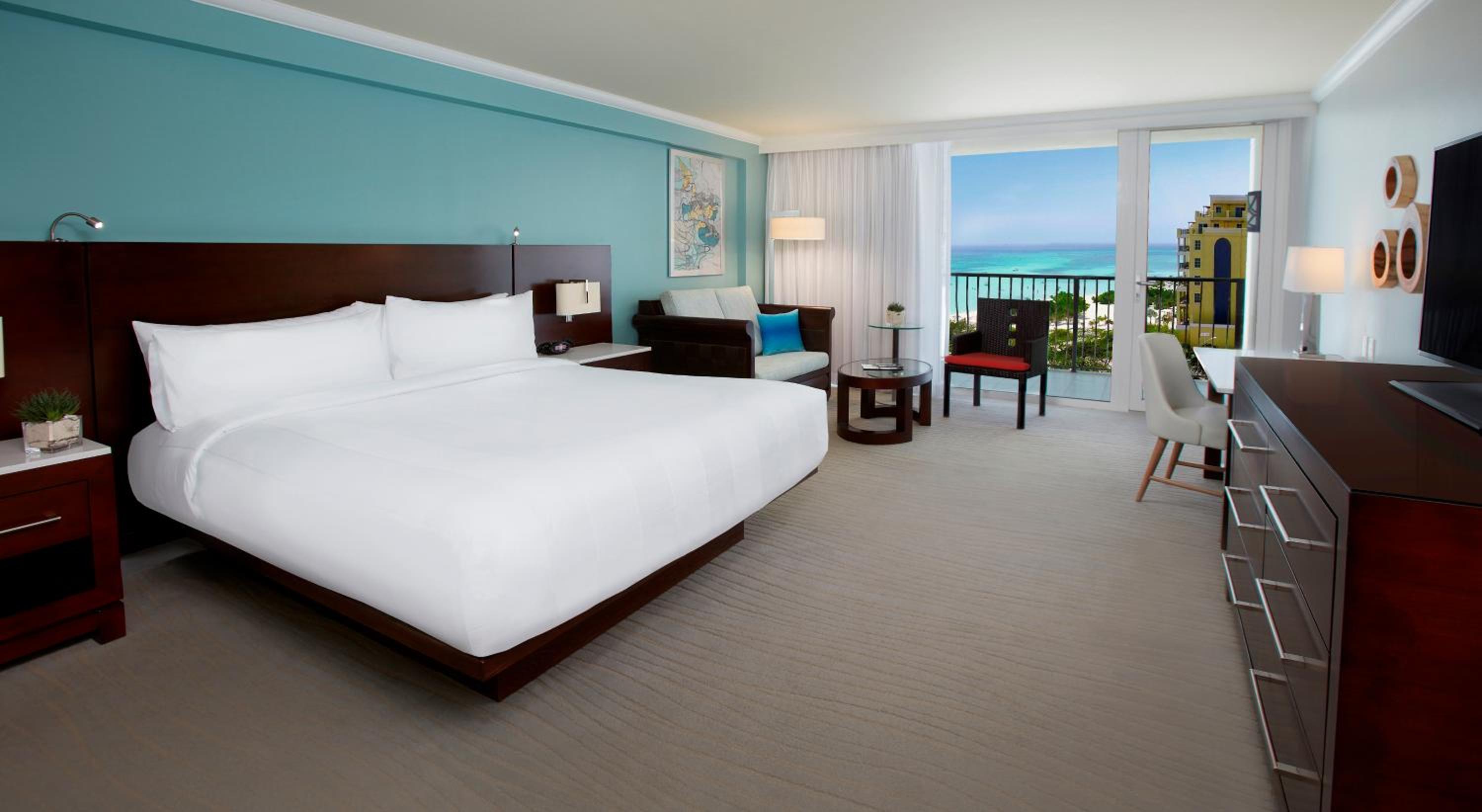 Partial Ocean View Room, King Bed