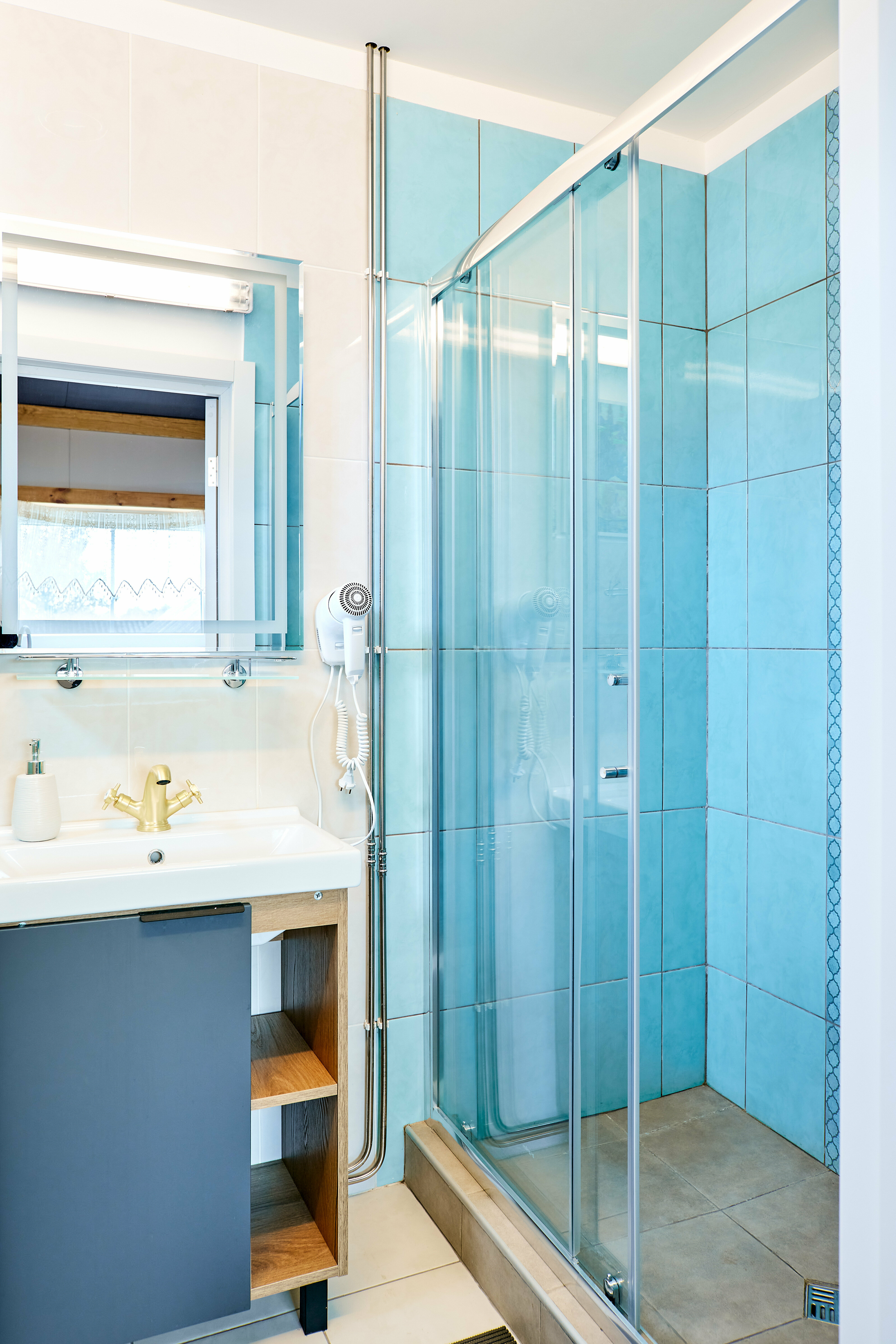 3 дома для компании от 6 до 12 человек