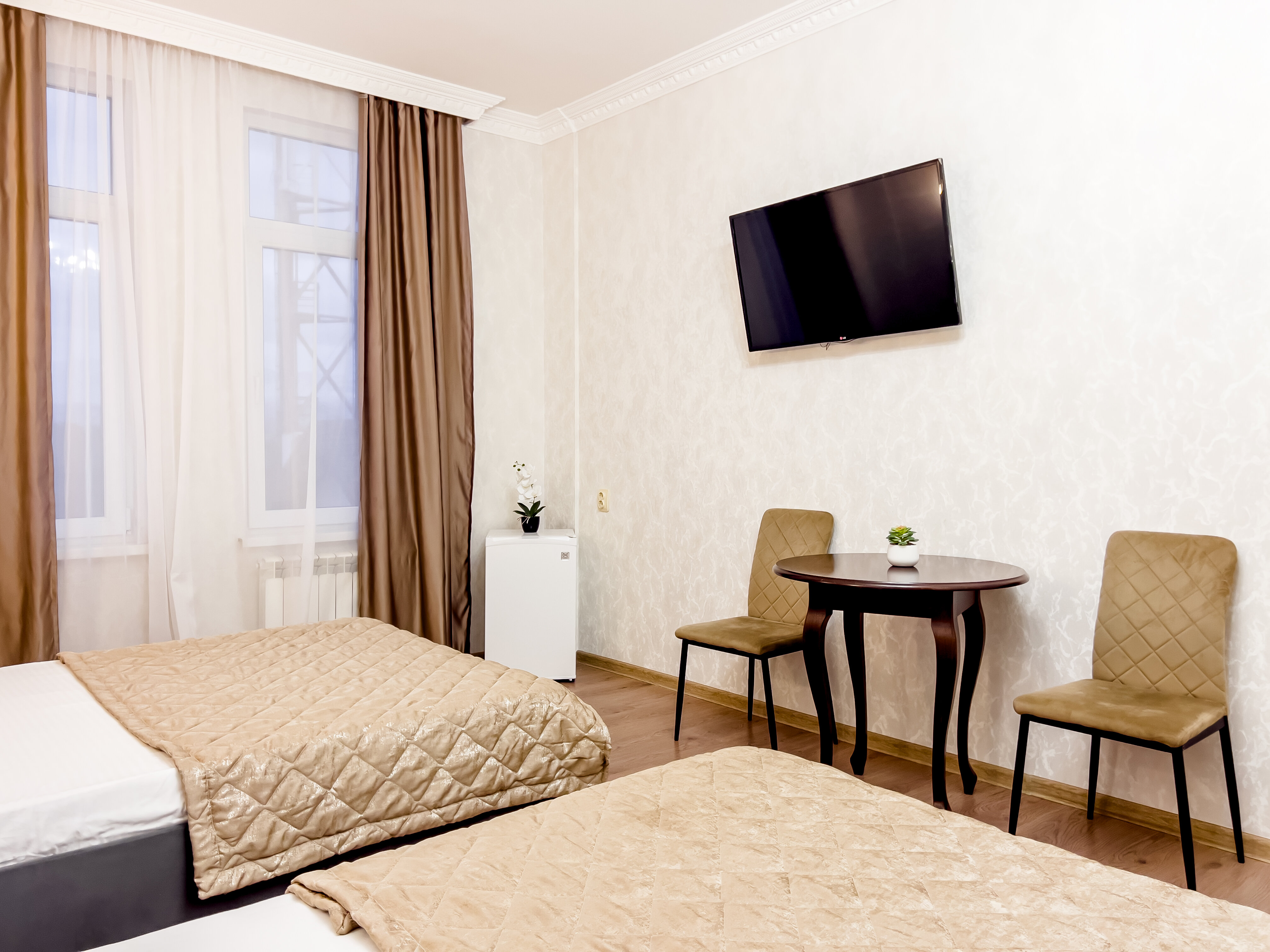 Cемейный номер с собственной ванной комнатой