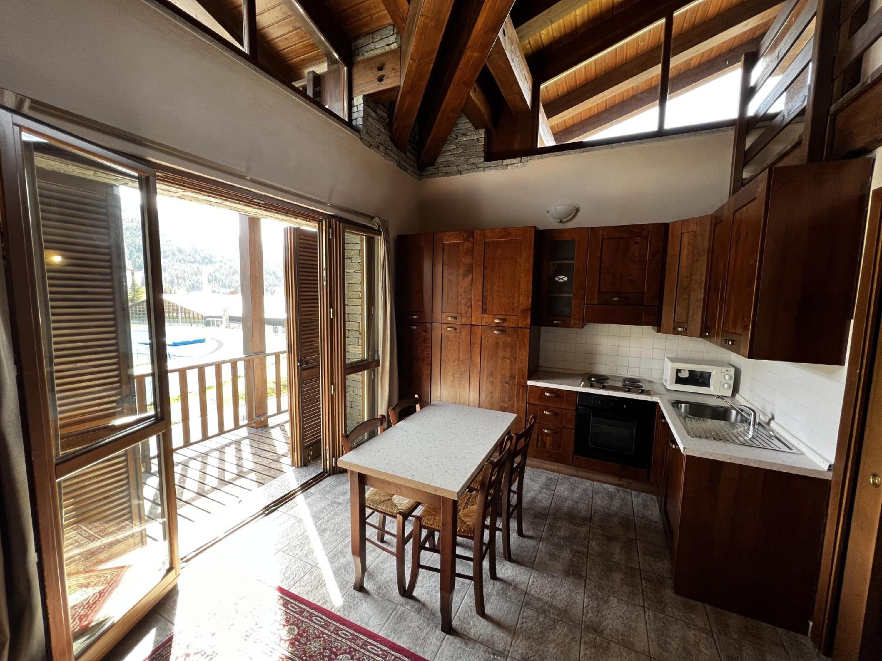 Two Bedroom Apartment with Balcony - Split Level