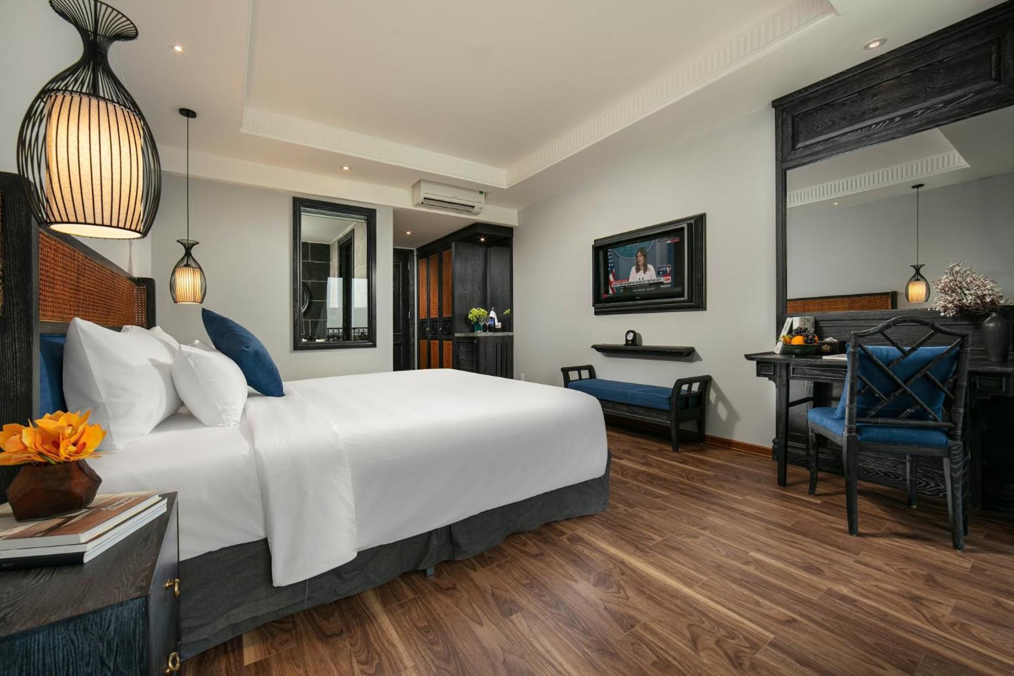 Deluxe Connecting Room