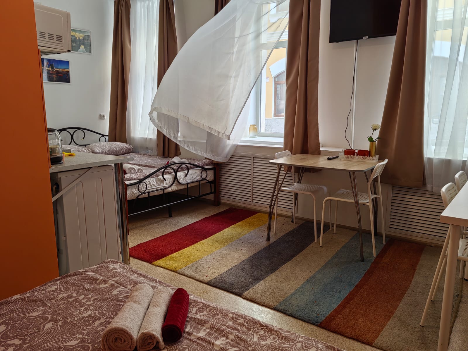 Апартаменты Студия "Ваш Питер". Бесконтактное размещение с возможностью хранения багажа.. До метро 350 метров