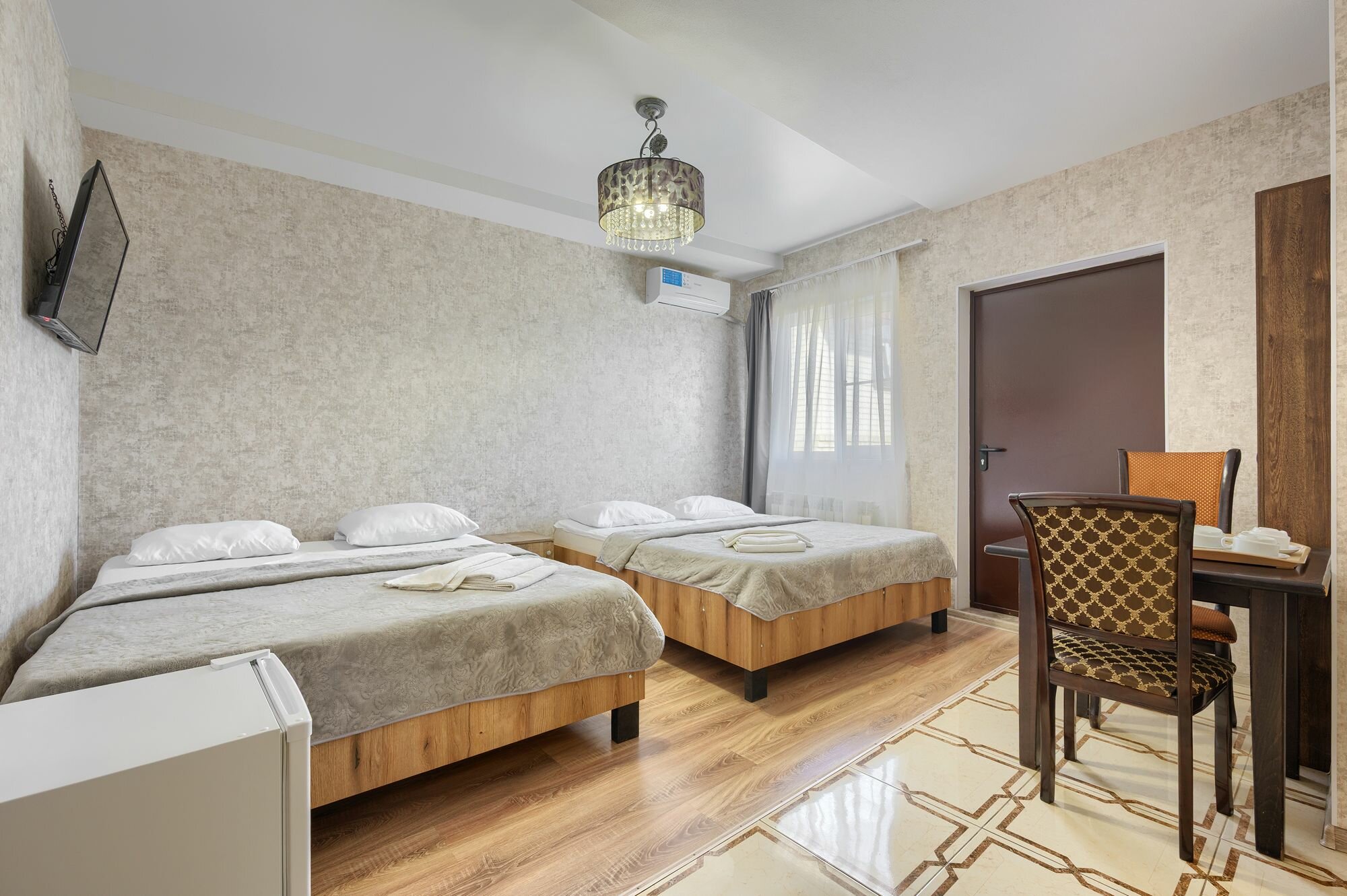 Эконом с двумя двуспальными кроватями