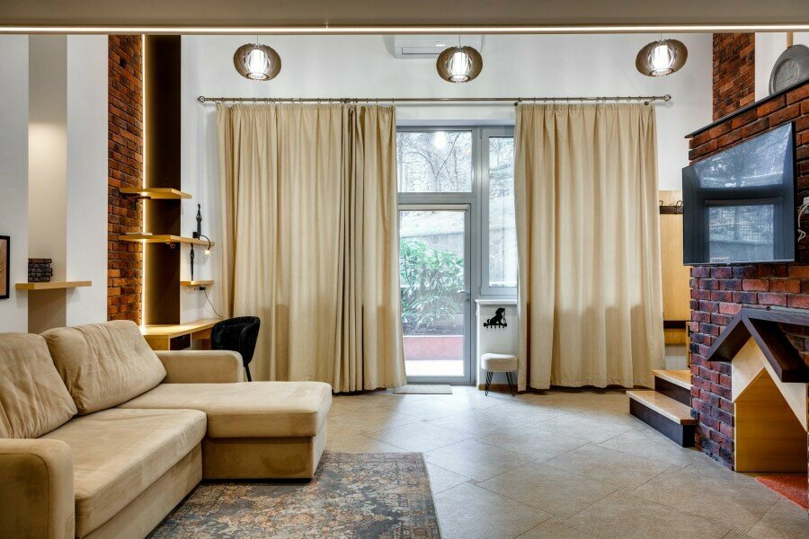 2 Лофт Делюкс семейный   с выходом во двор