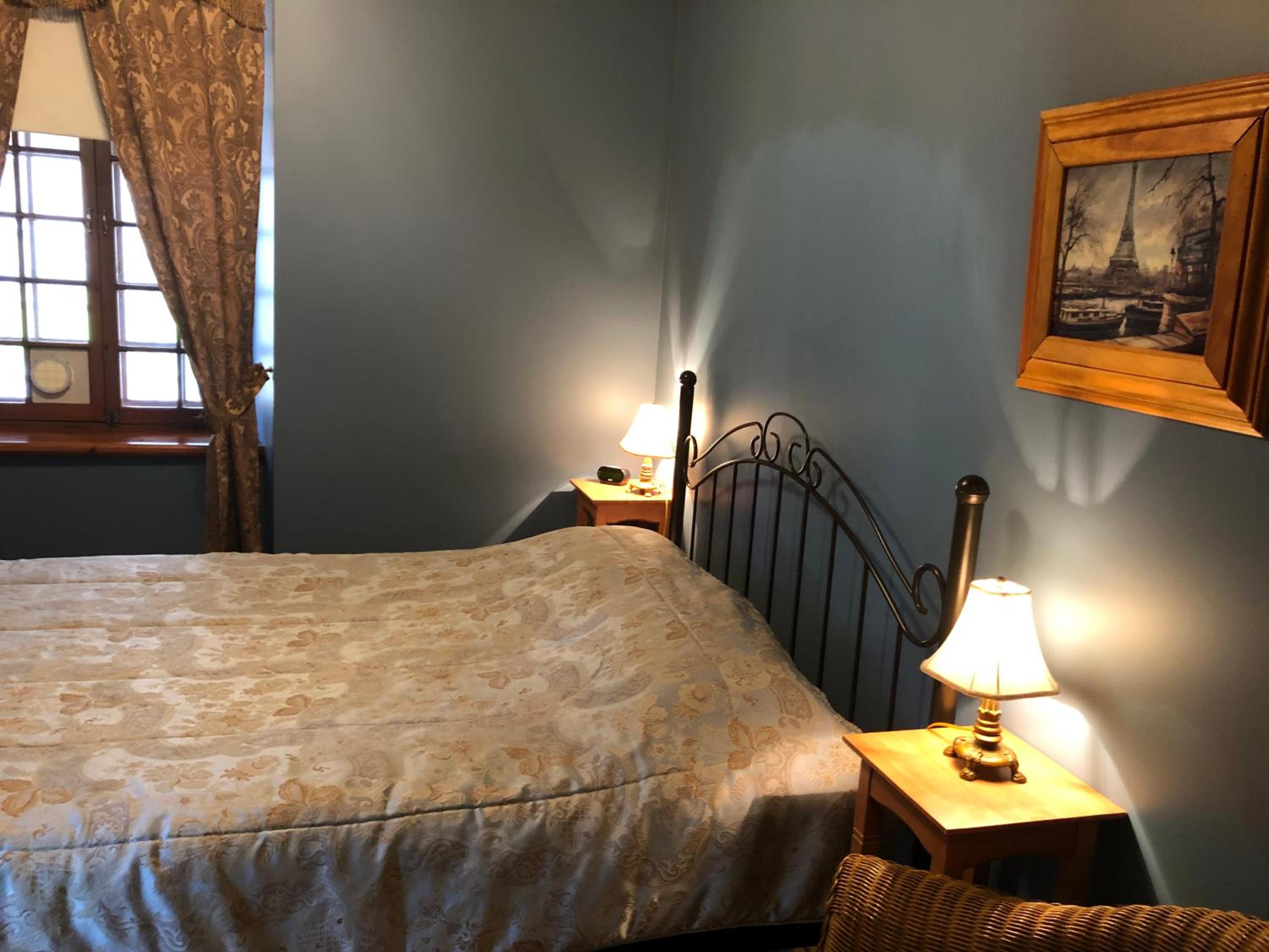 Suite with Fireplace