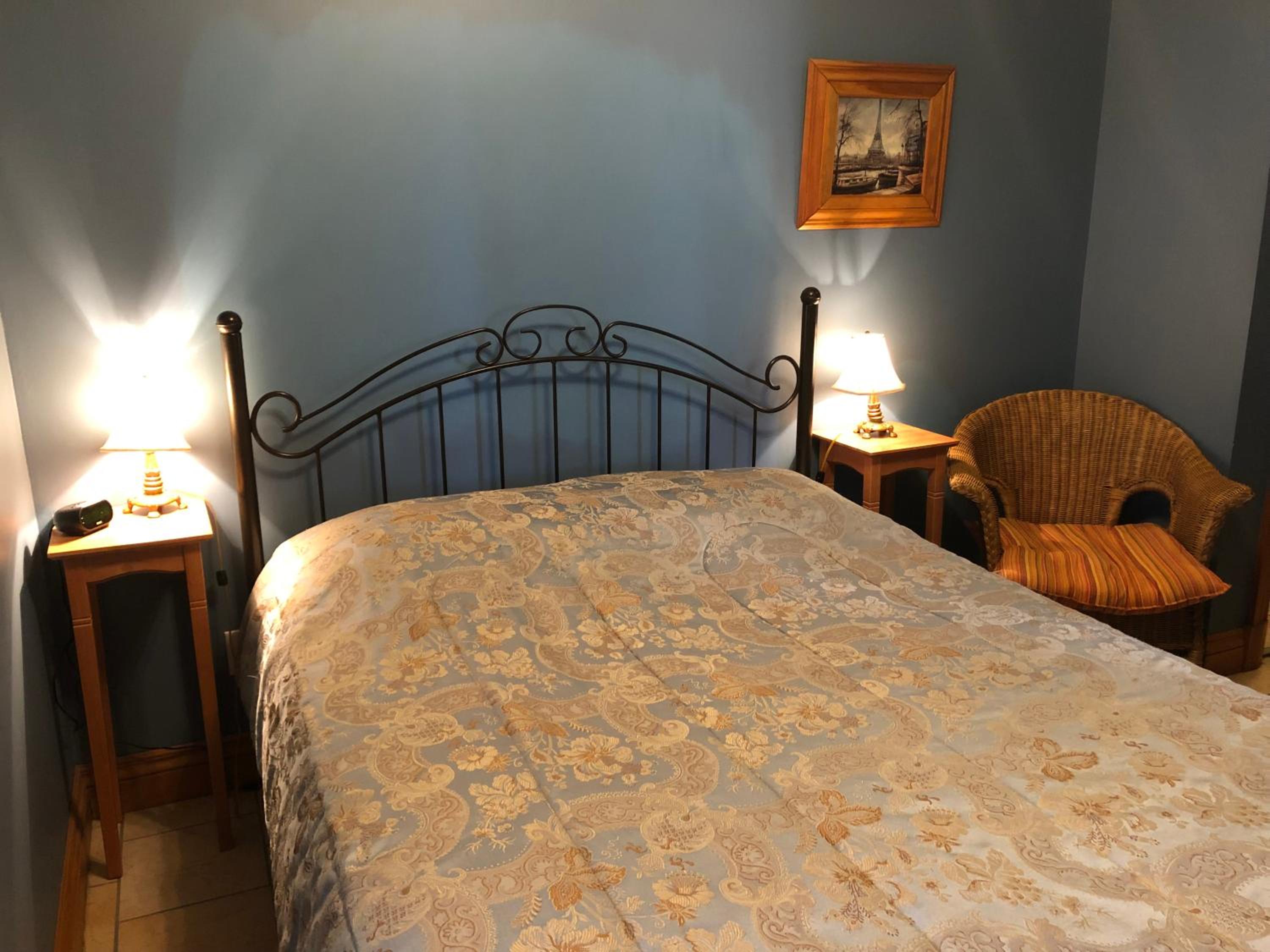 Suite with Fireplace