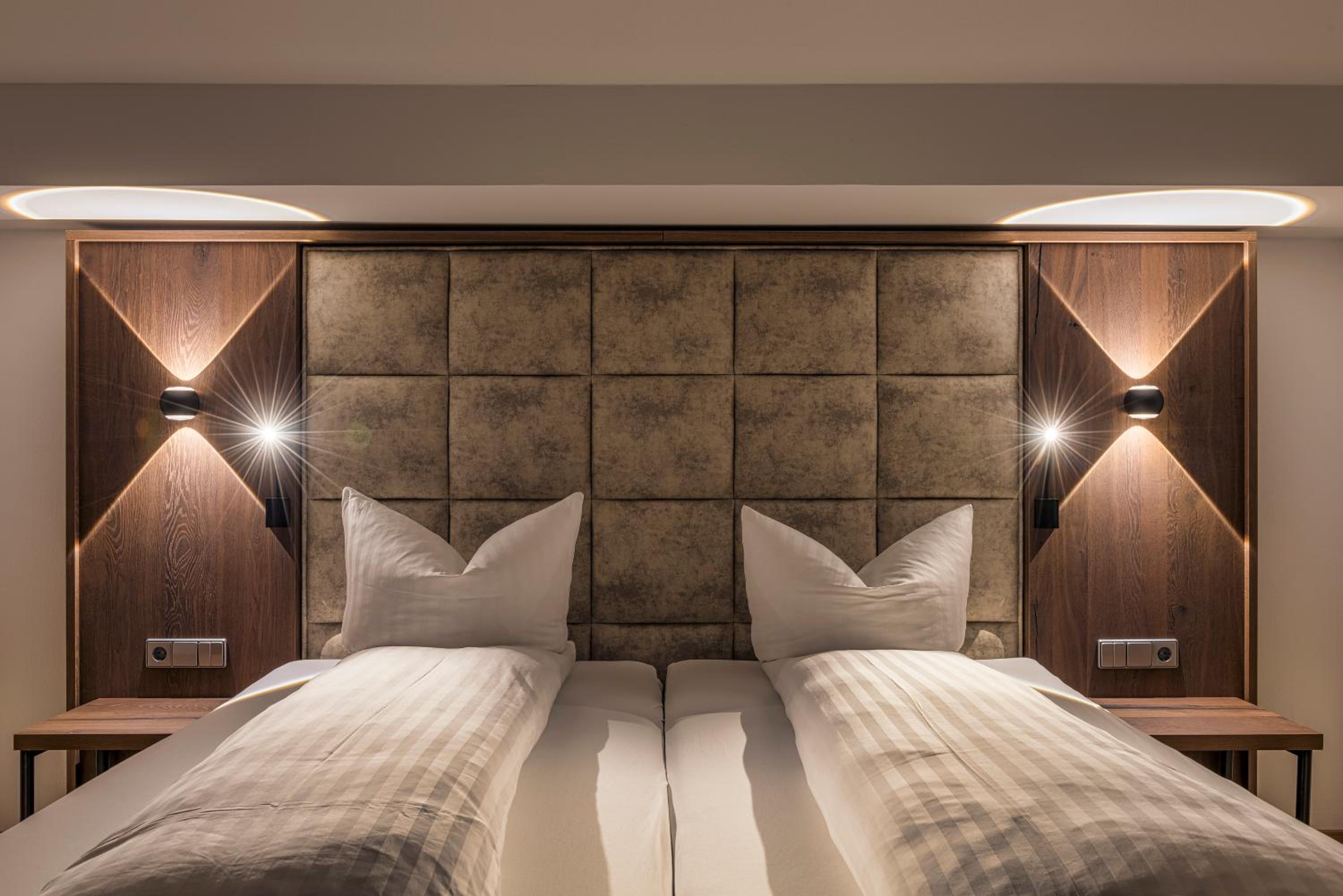 Suite with Mountain View