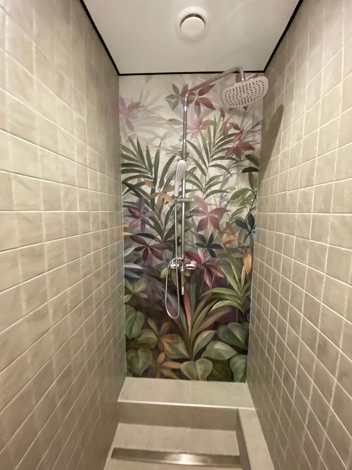 Общий 10-местный номер для мужчин и женщин