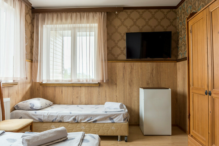 Трёхместный бюджетный номер в отдельном корпусе