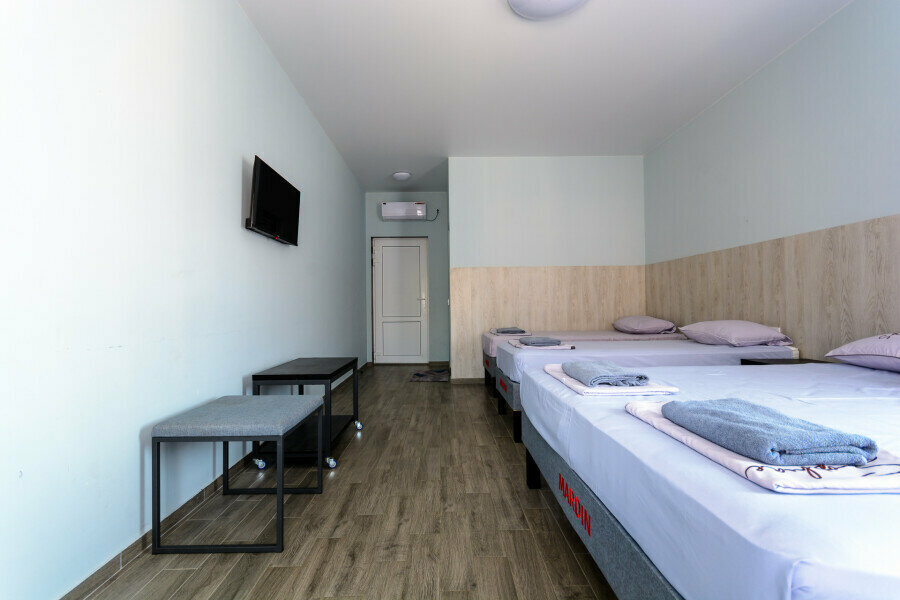 Четырёхместный номер с балконом