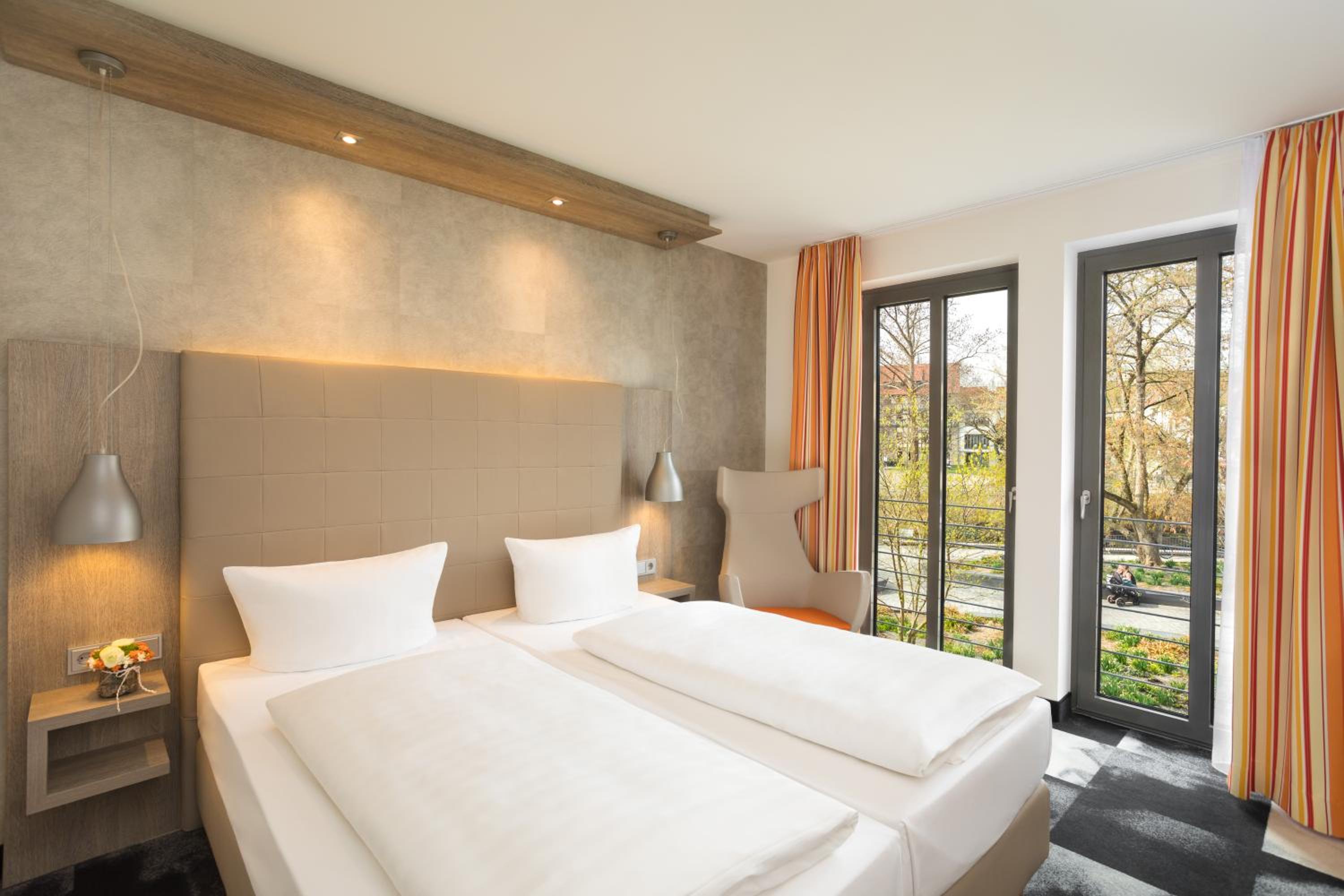 Double Room with View