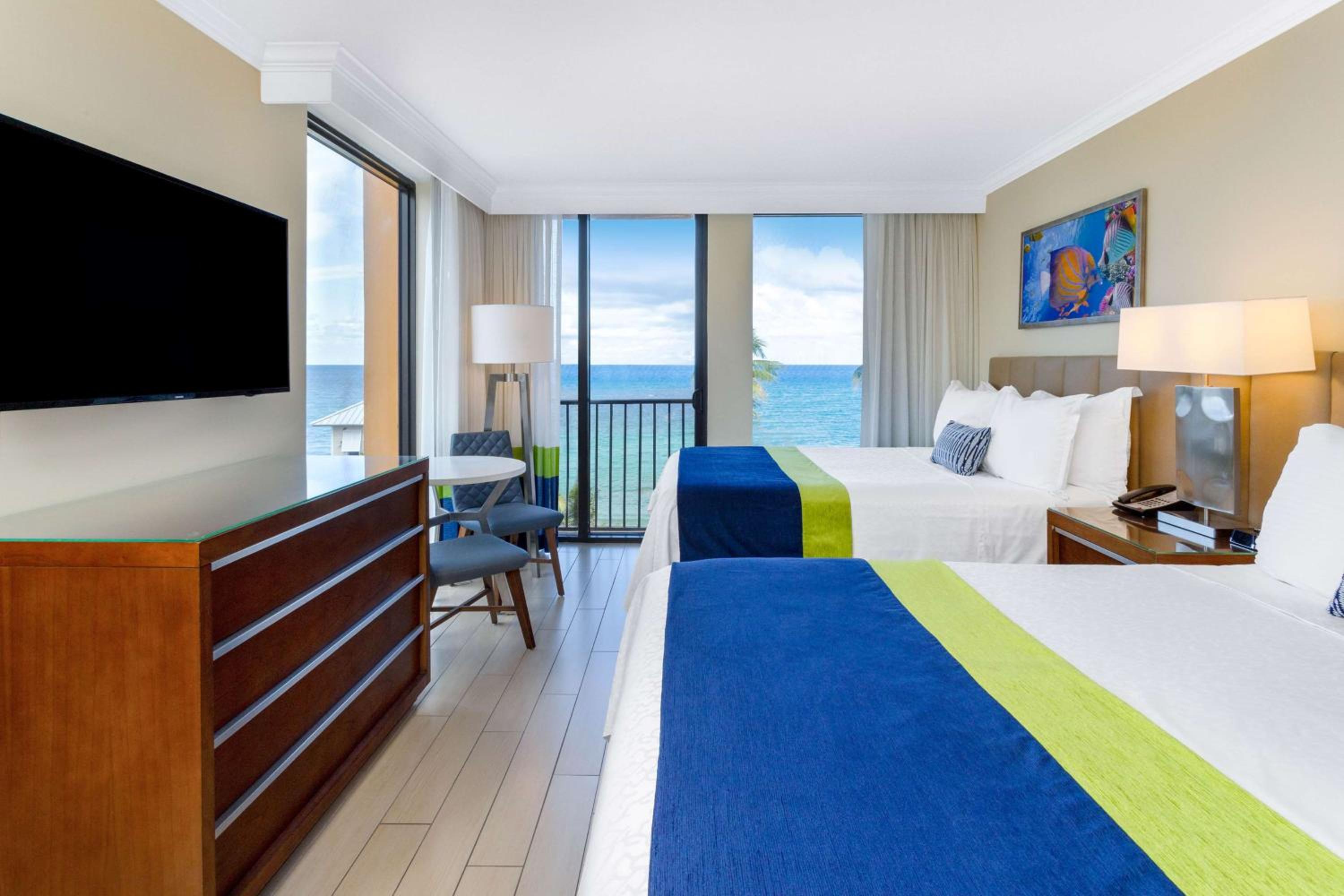 Deluxe Queen Room with Two Queen Beds - Ocean View 