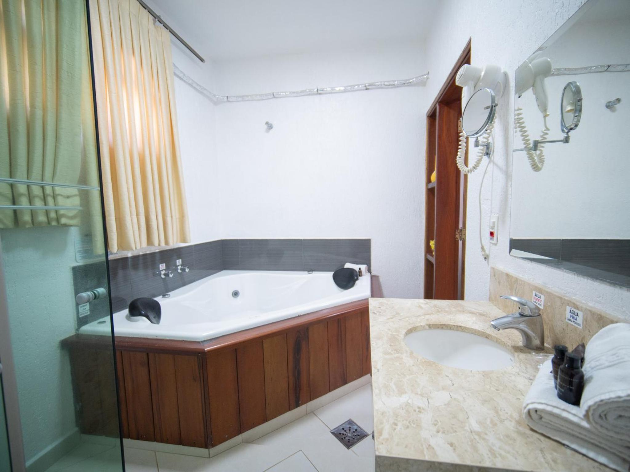  Standard Room with Hydro – Without Window