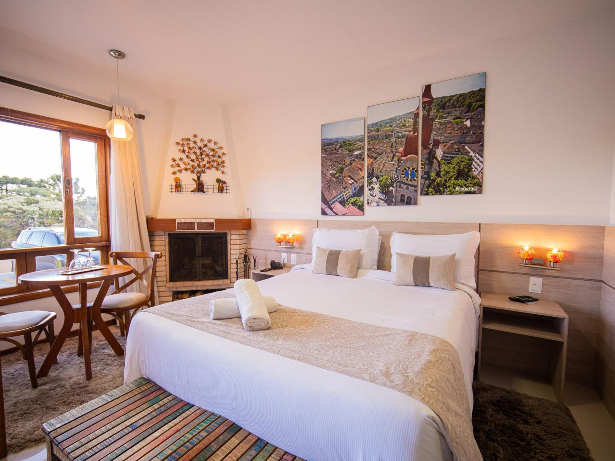 Exclusive Suite with Jacuzzi and View.