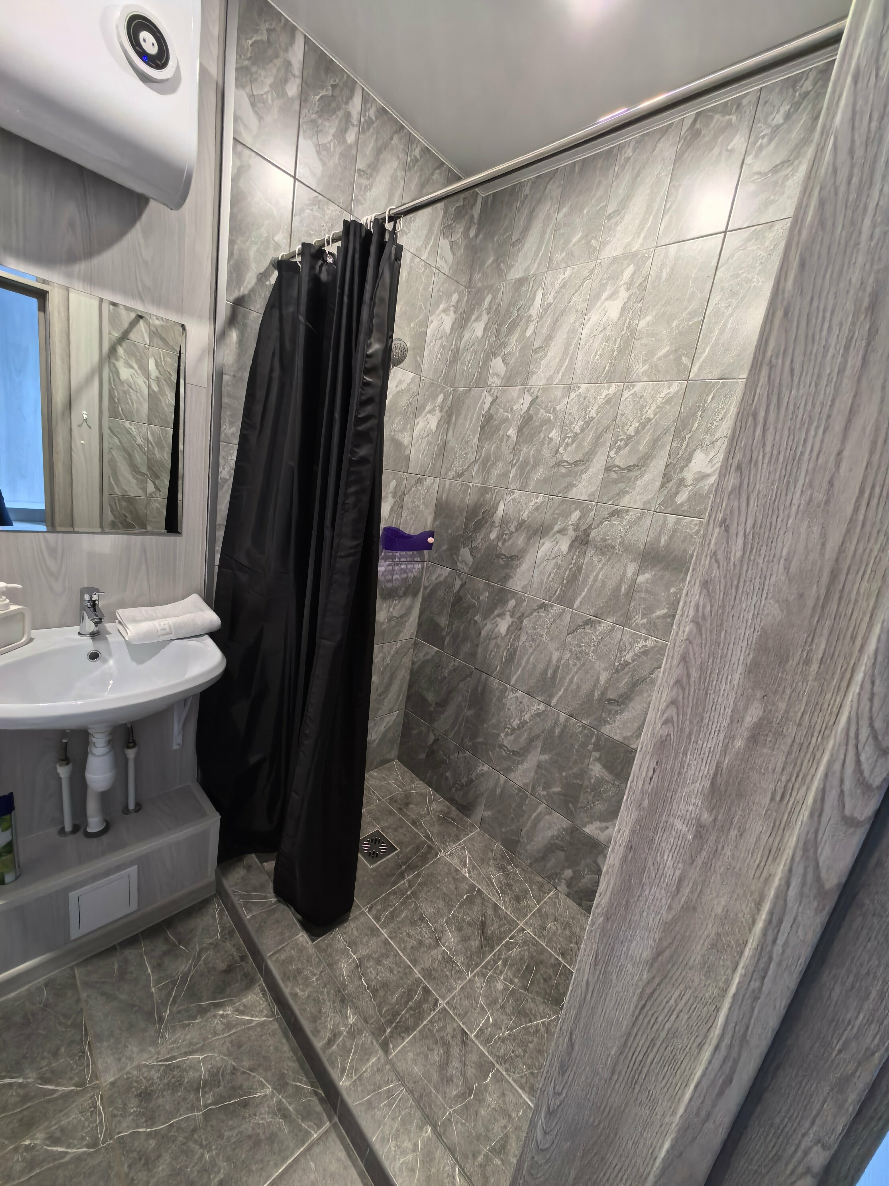 Двухместный номер с 2 отдельными кроватями и душем