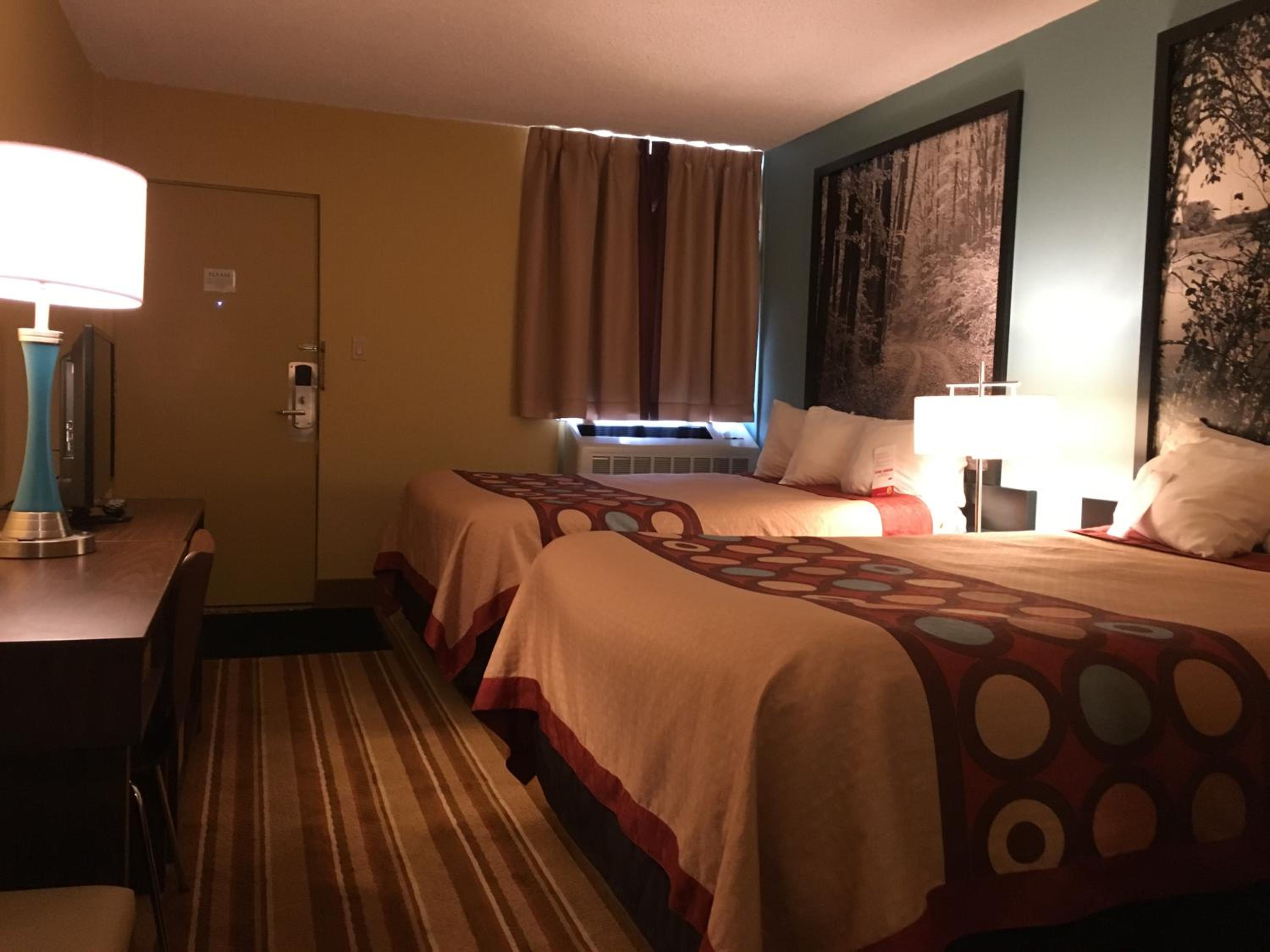 Queen Room with Two Queen Beds - Ground Floor/Non-Smoking