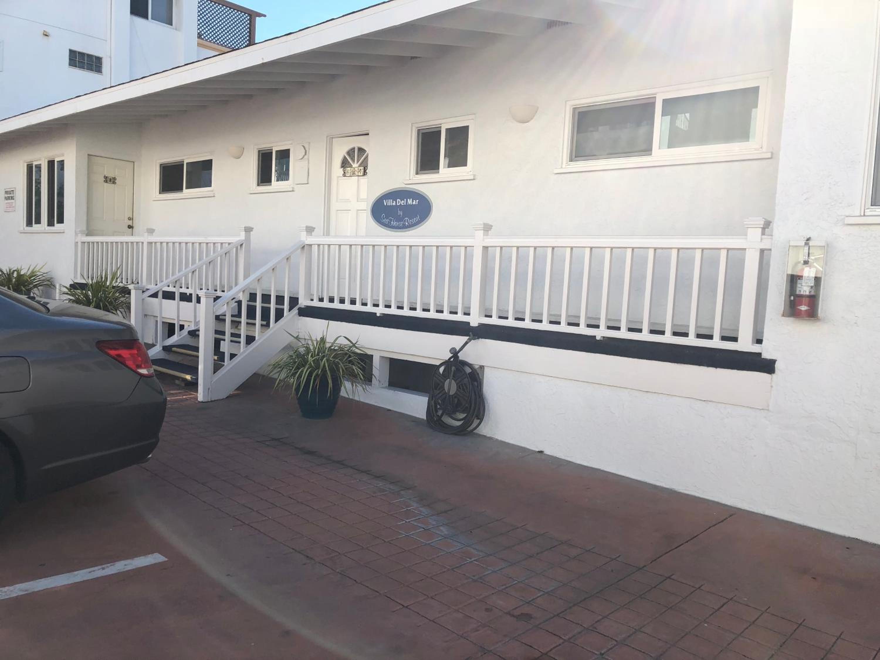 Queen Suite with Sea View