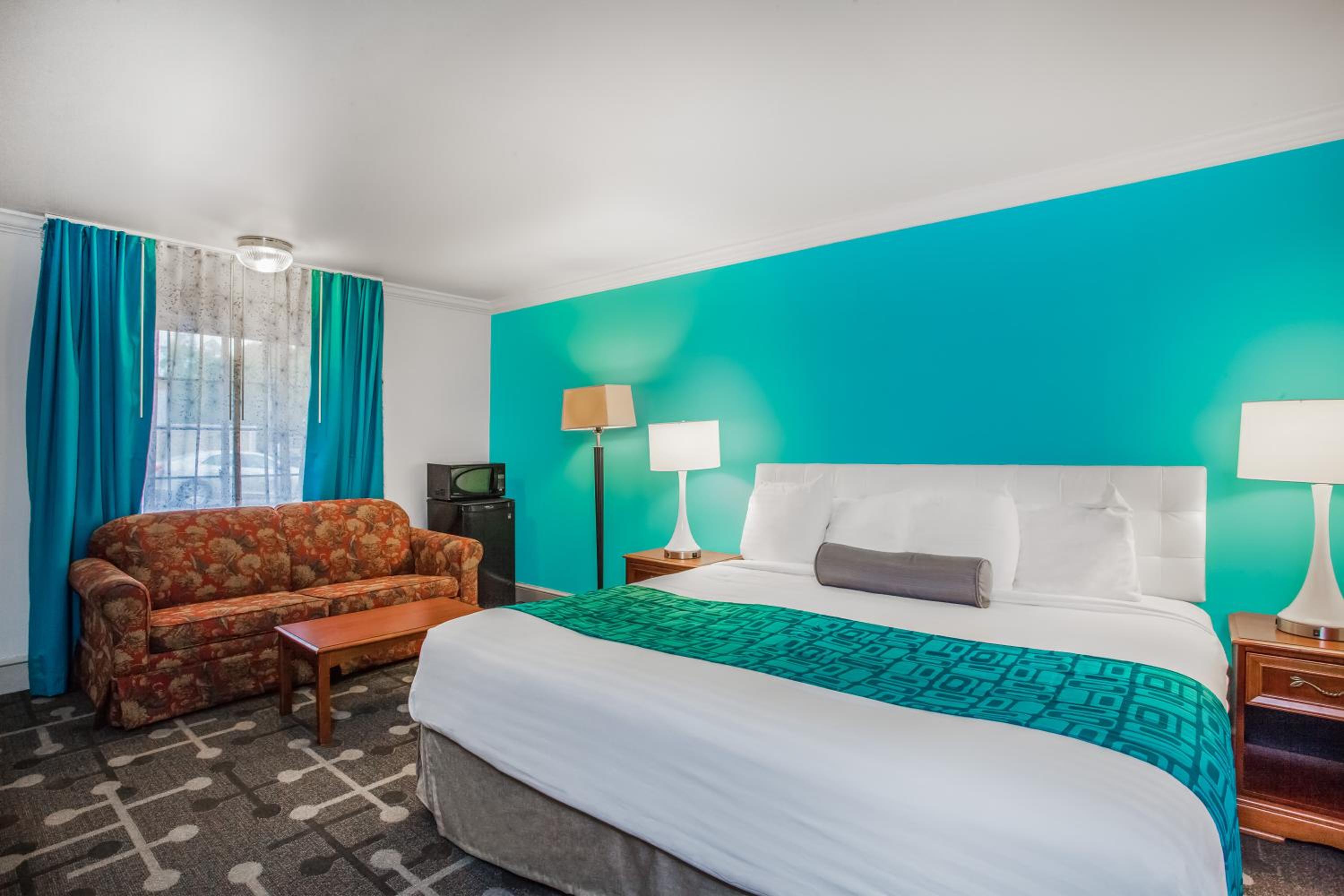 King Room- Non-Smoking