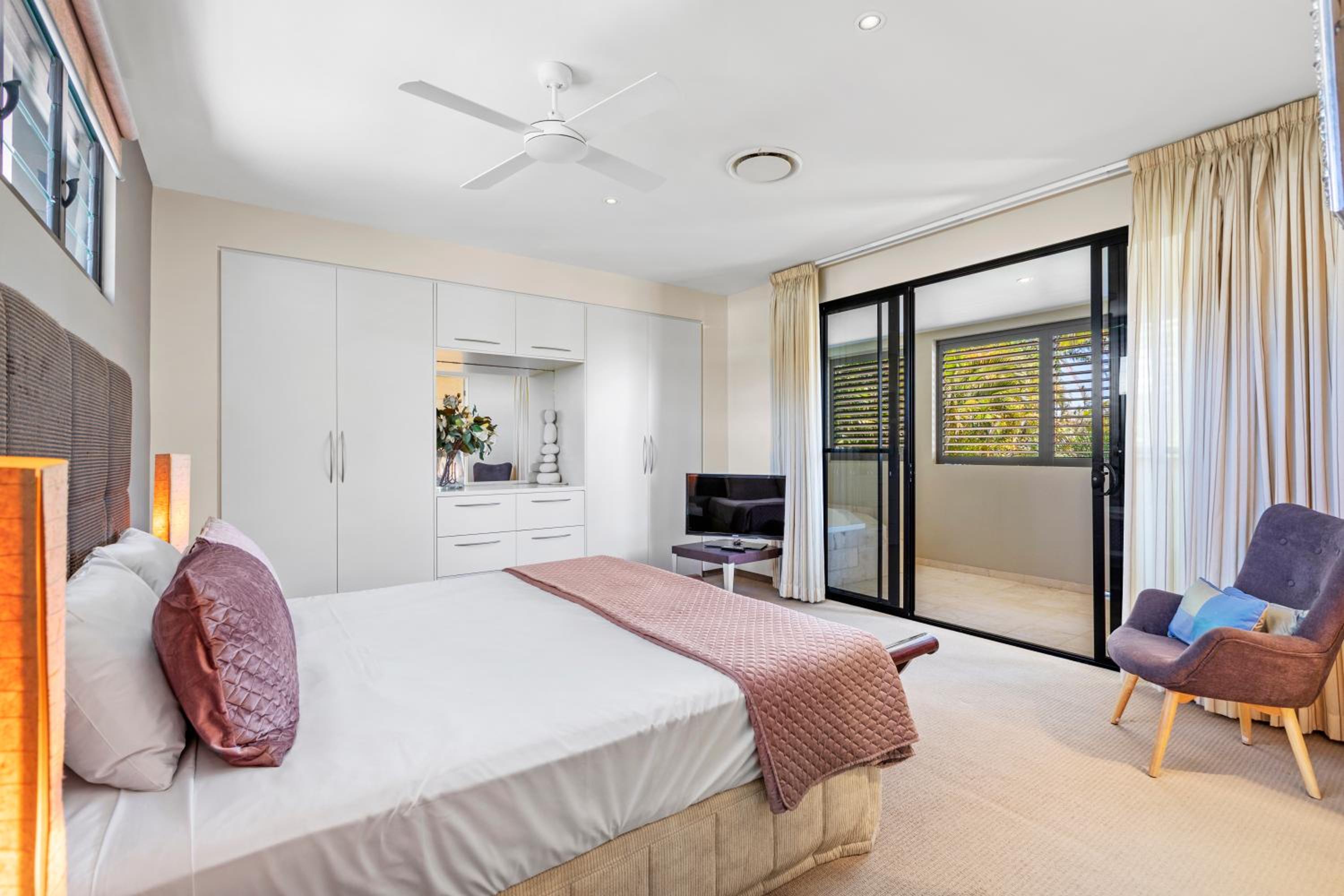 3 Bedroom Luxury on the River Villa (Sonoma 13)