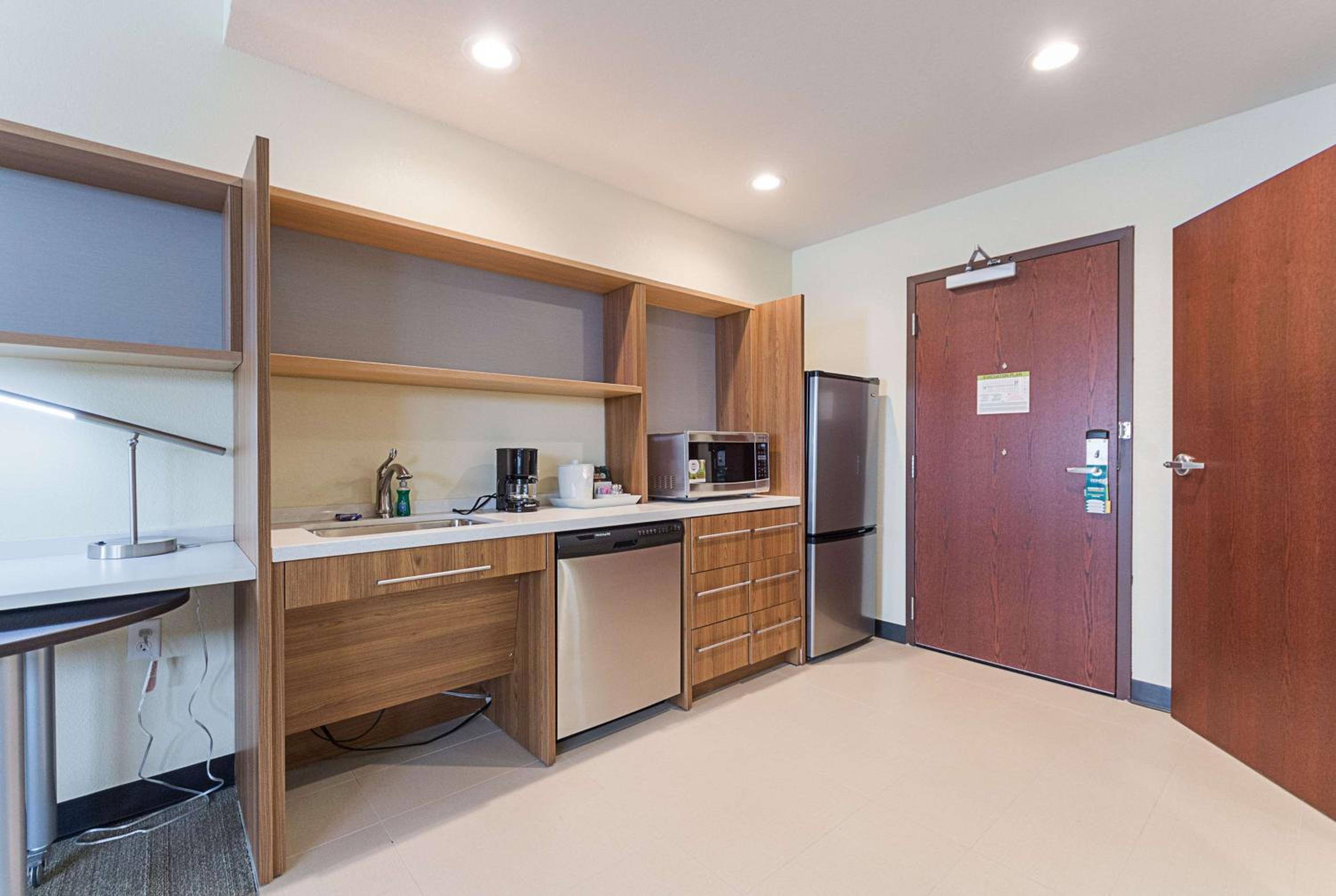 King Studio Suite - Hearing Access/Non-Smoking
