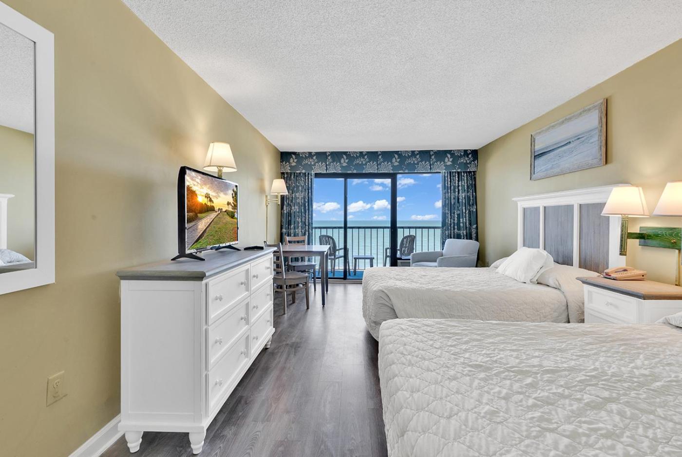 Queen Room with Sea View