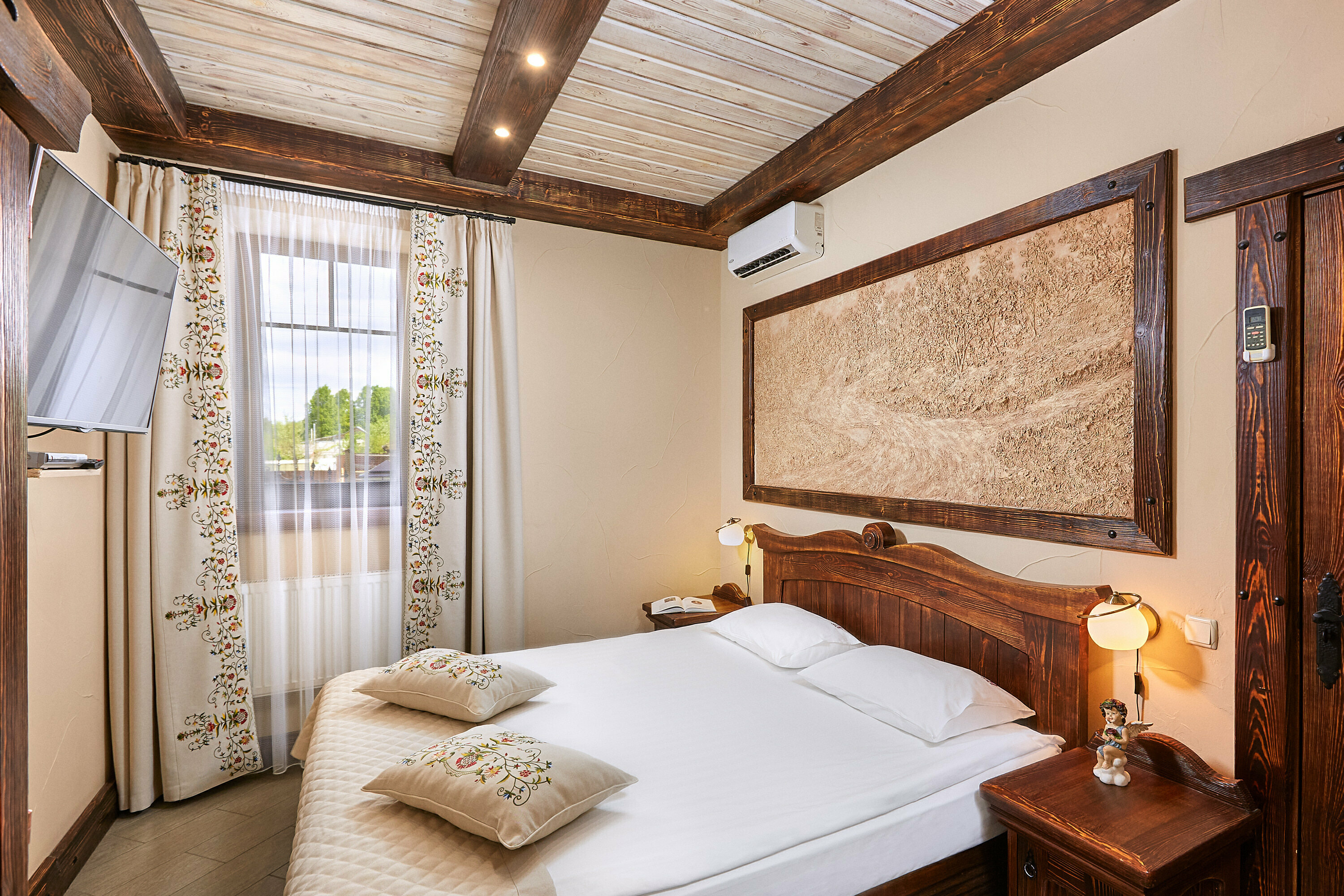 Семейный номер с террасой и отдельным входом