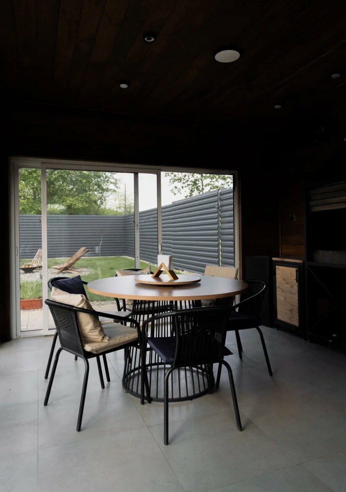 Дом с видом на лес