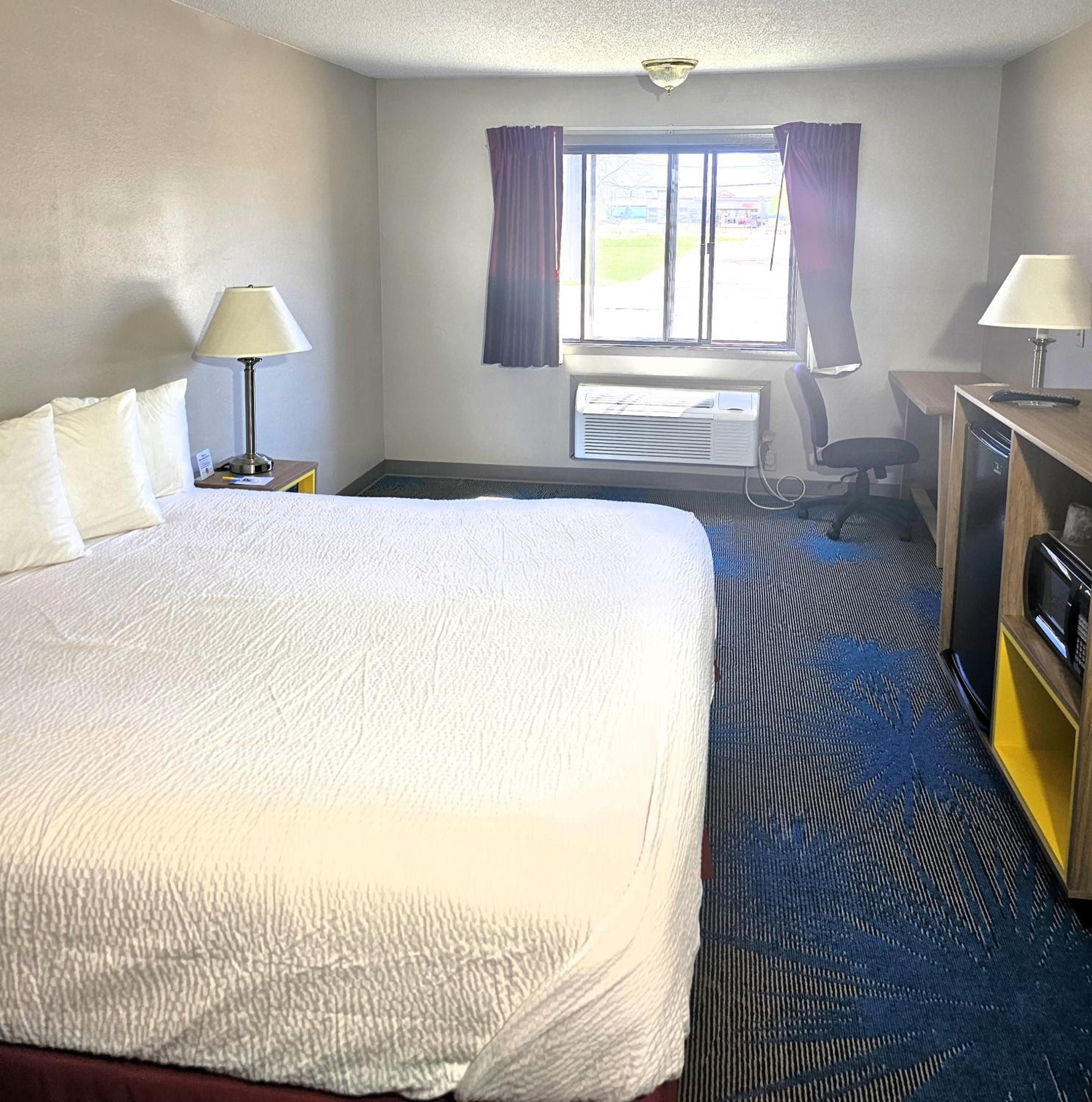 King Room - Non-Smoking