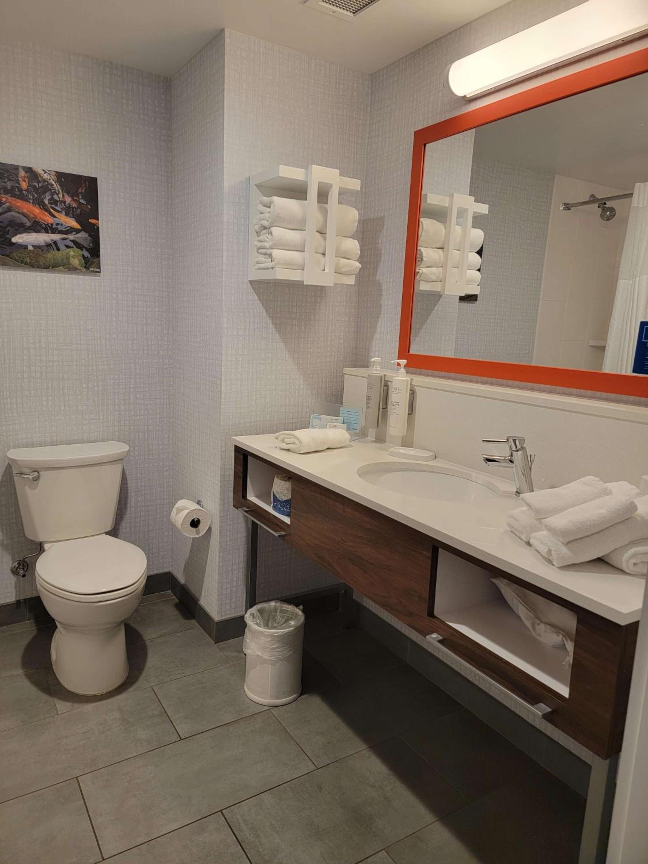 Executive Queen Room with Two Queen Beds and Water View - Non-Smoking