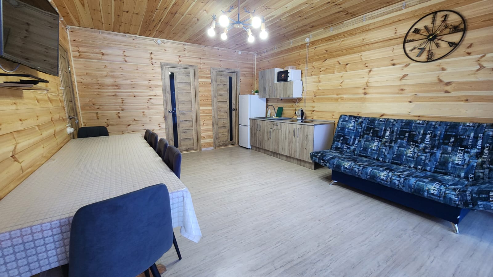 Коттедж с видом на лес