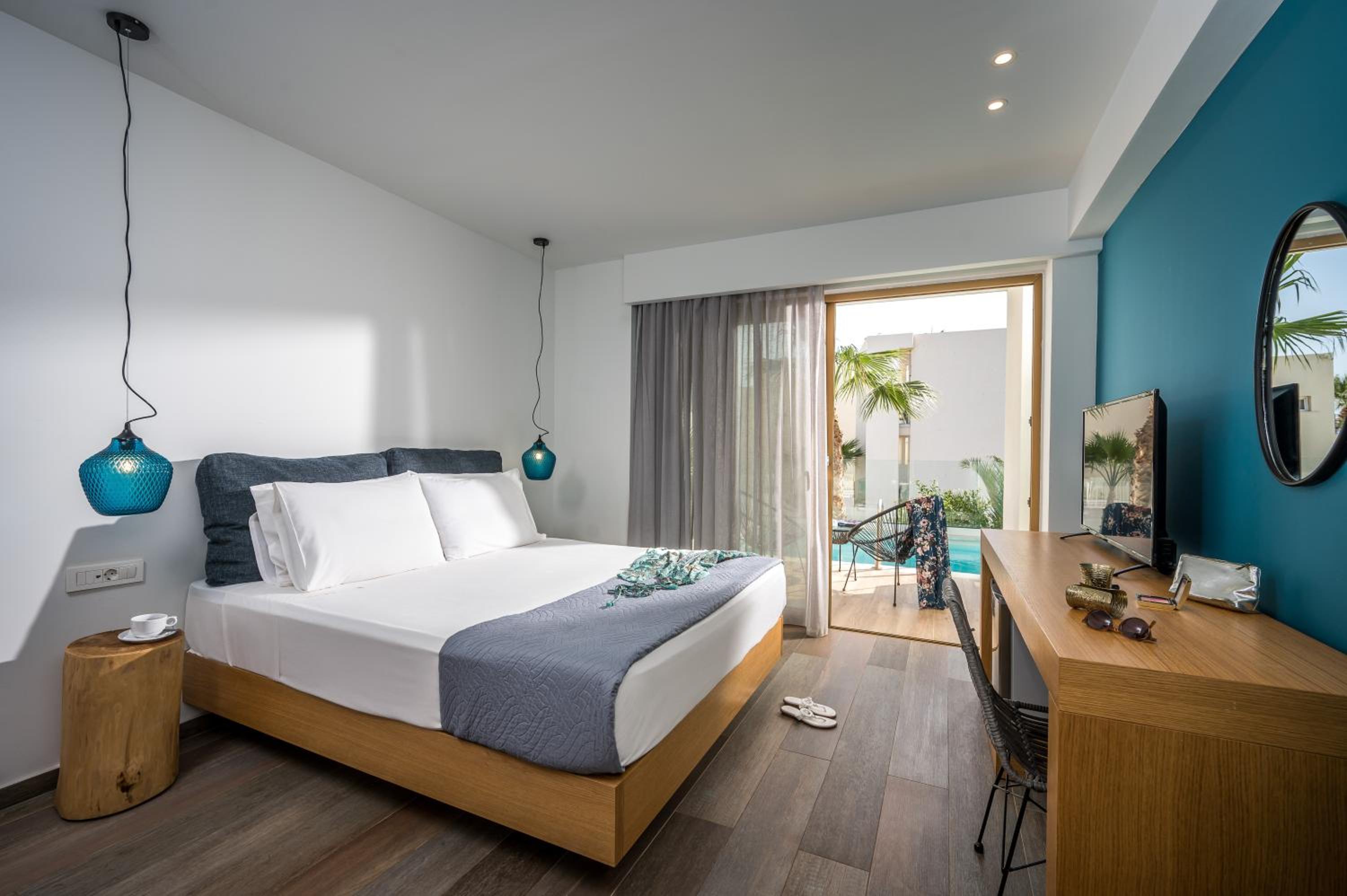 Superior Double Room with Private Pool