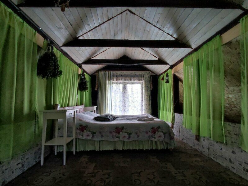 Дом с сеновалом