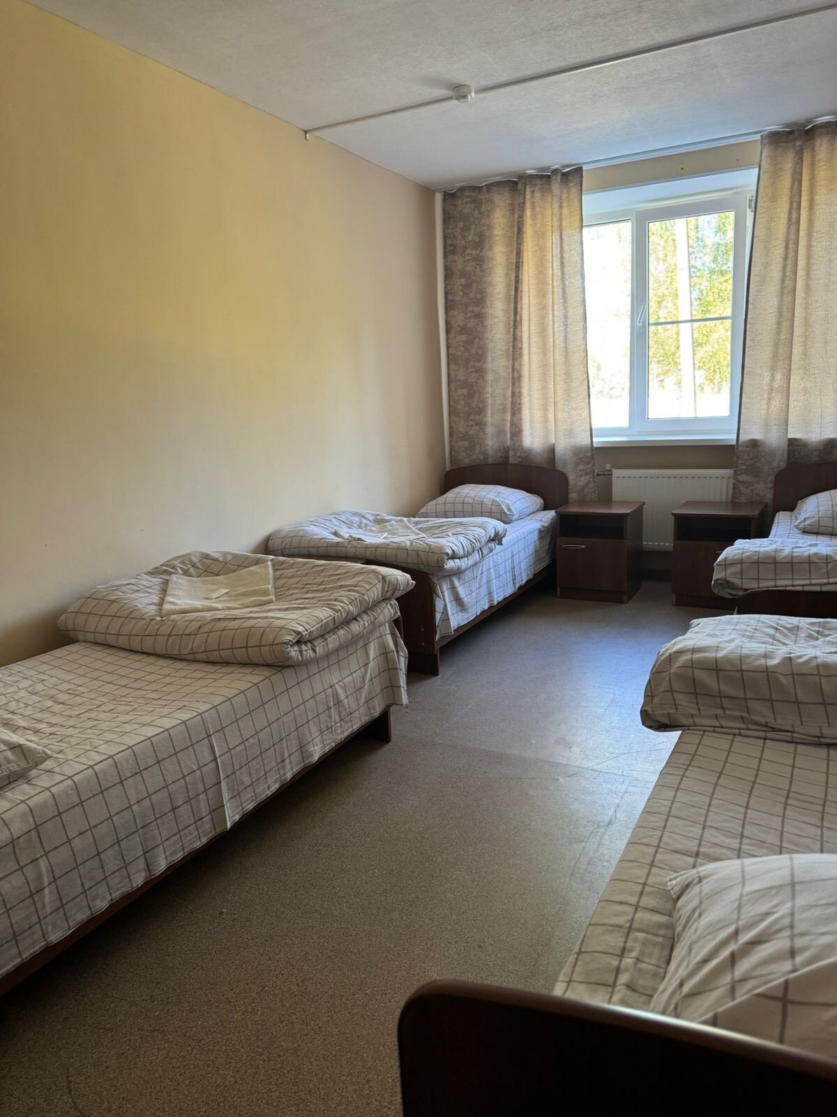 Четырёхместный номер с удобствами на этаже