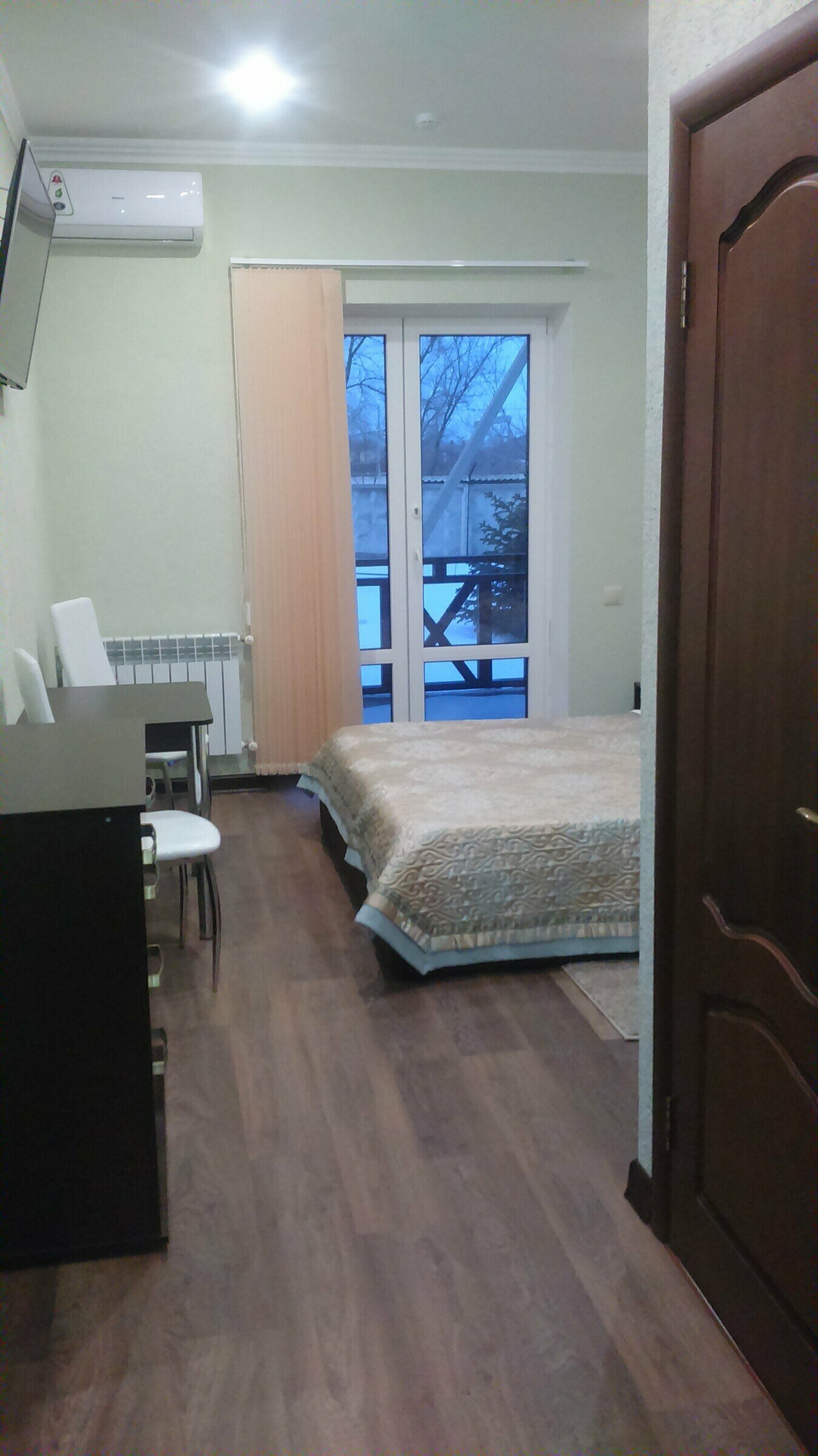 Двухместный номер с 1 кроватью и балконом