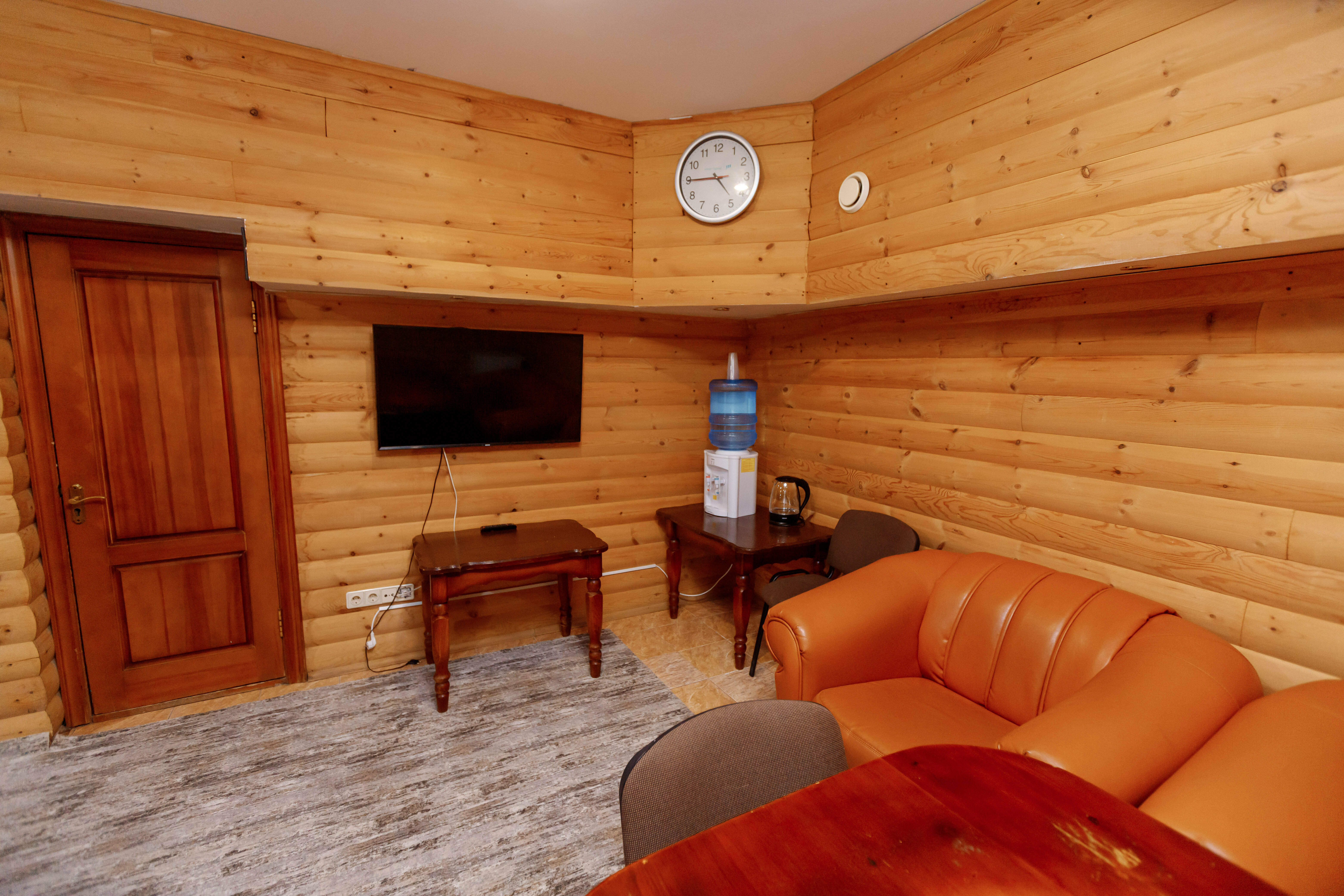 8-миместный