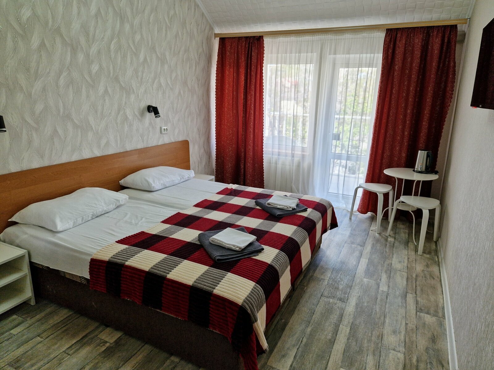 Двухместный эконом с собственным внешним санузлом