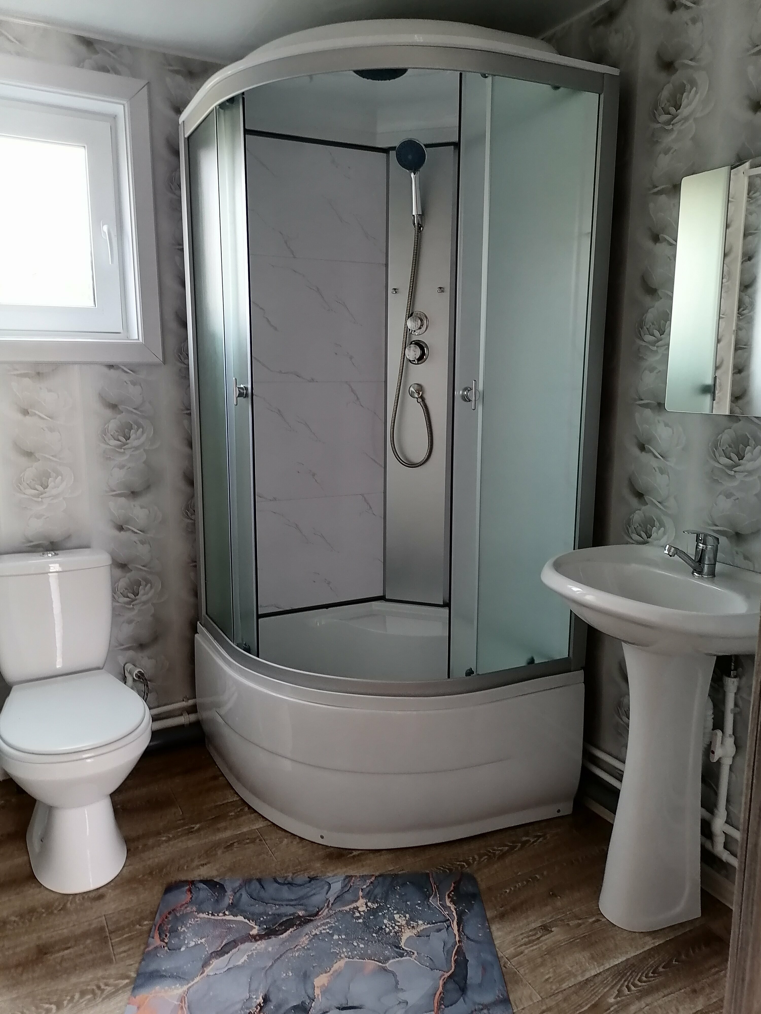 Улучшенный трехместный номер