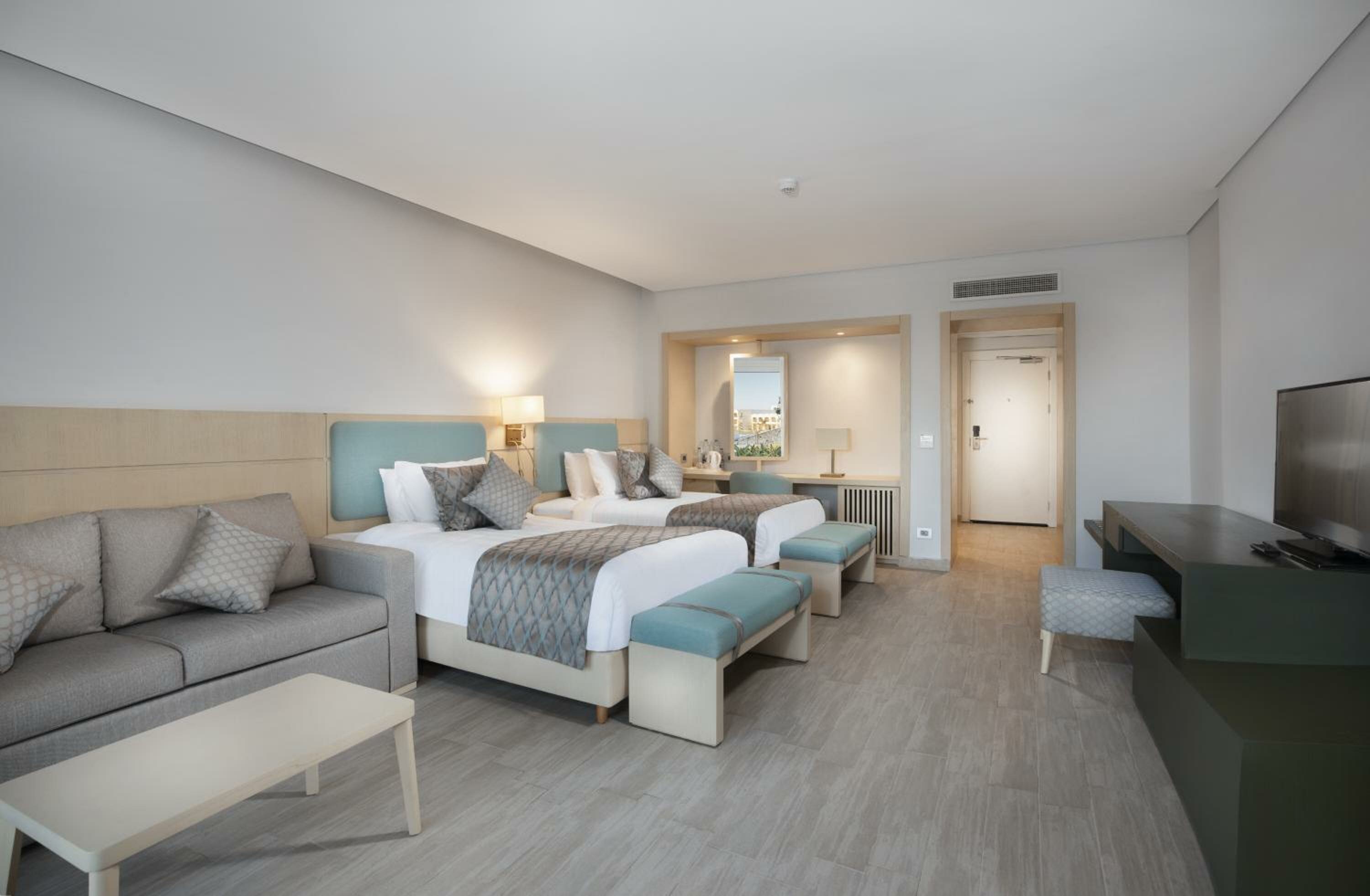 Deluxe Double or Twin Room with Garden View