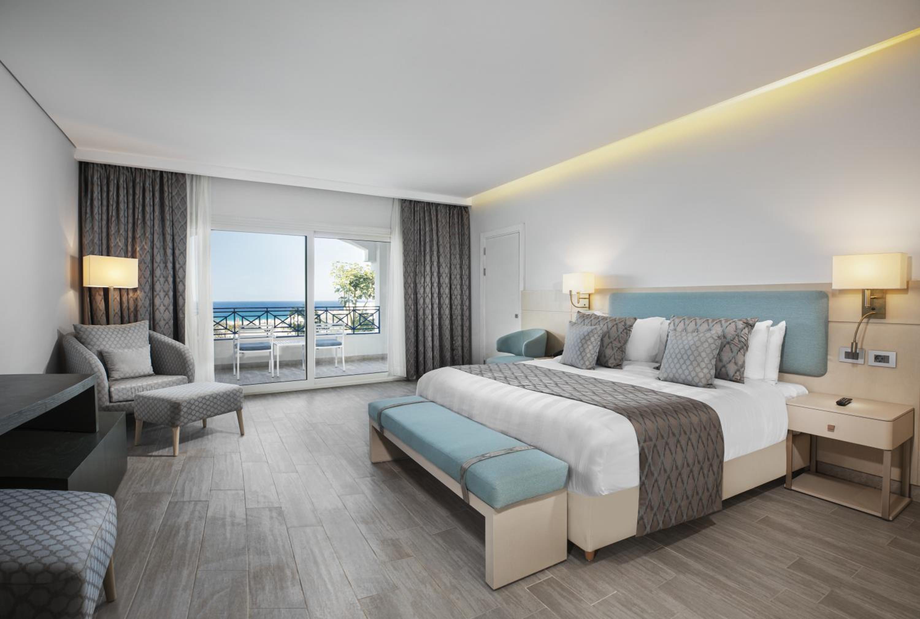 Deluxe Double or Twin Room with Sea View