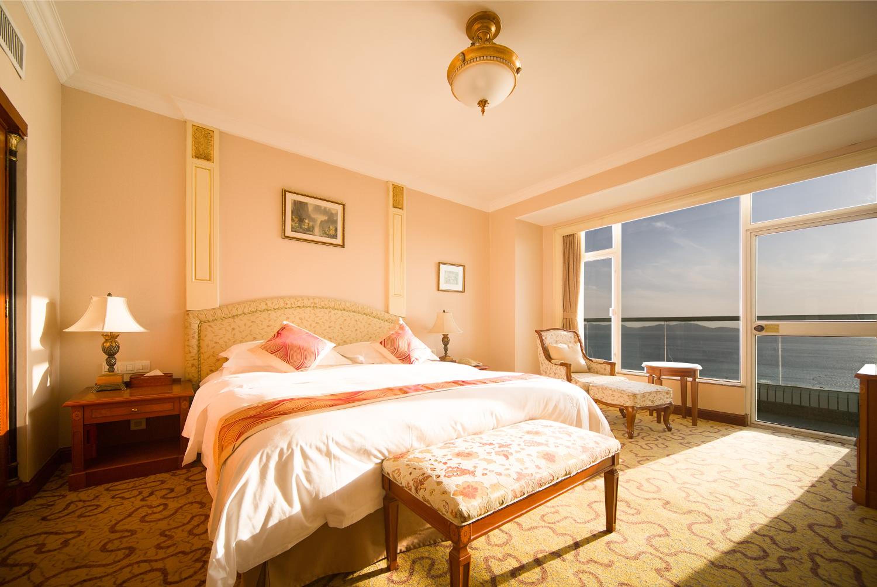Executive Twin Room with Sea View
