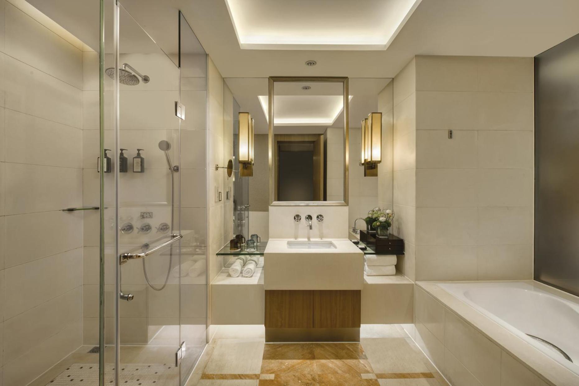 Deluxe Montain-view Twin Room(with balcony)